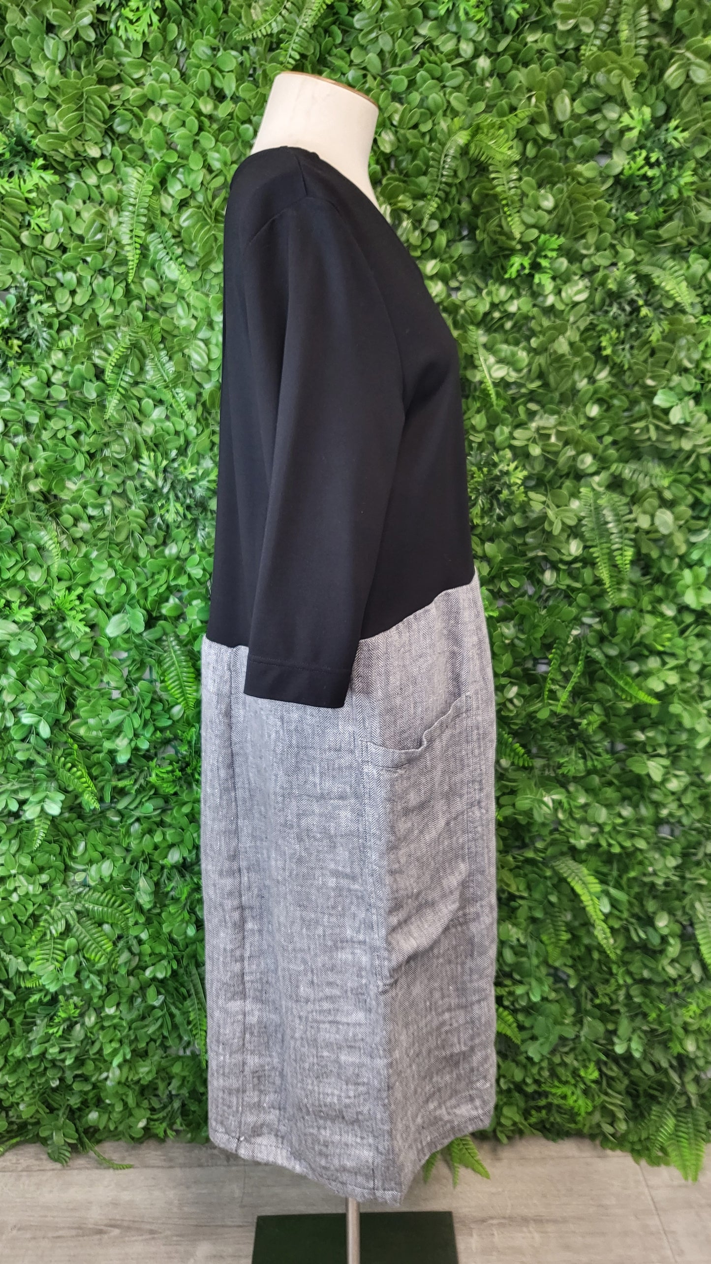 Jigsaw Black/Grey Contrast Dress (14)
