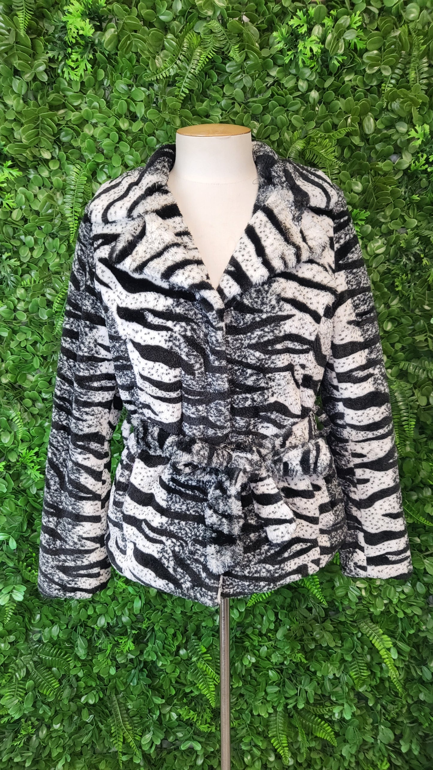 UBU Animal Print Faux Fur Jacket (10)