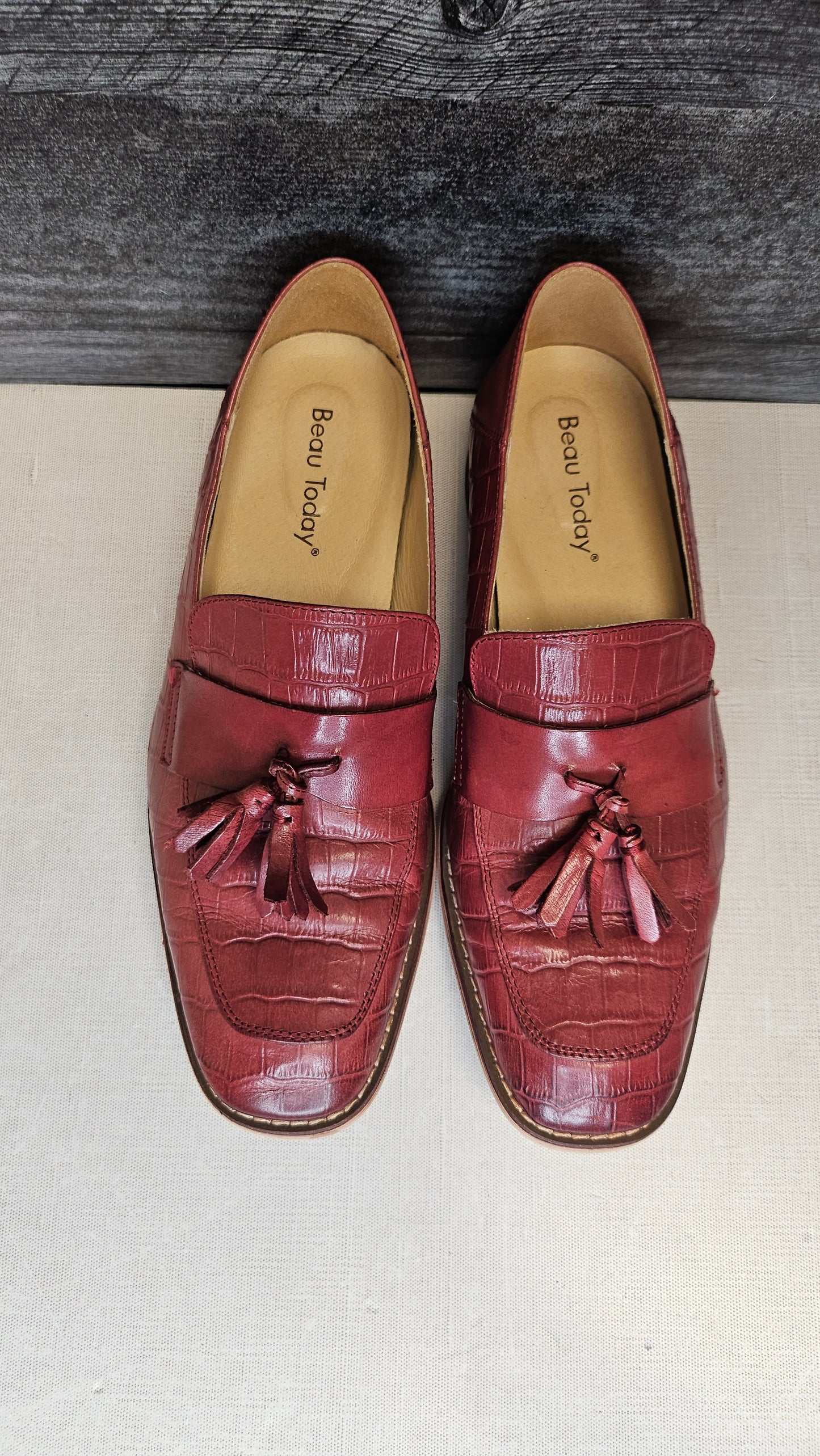 Beau Today Chestnut Rose Leather Loafers (7.5)
