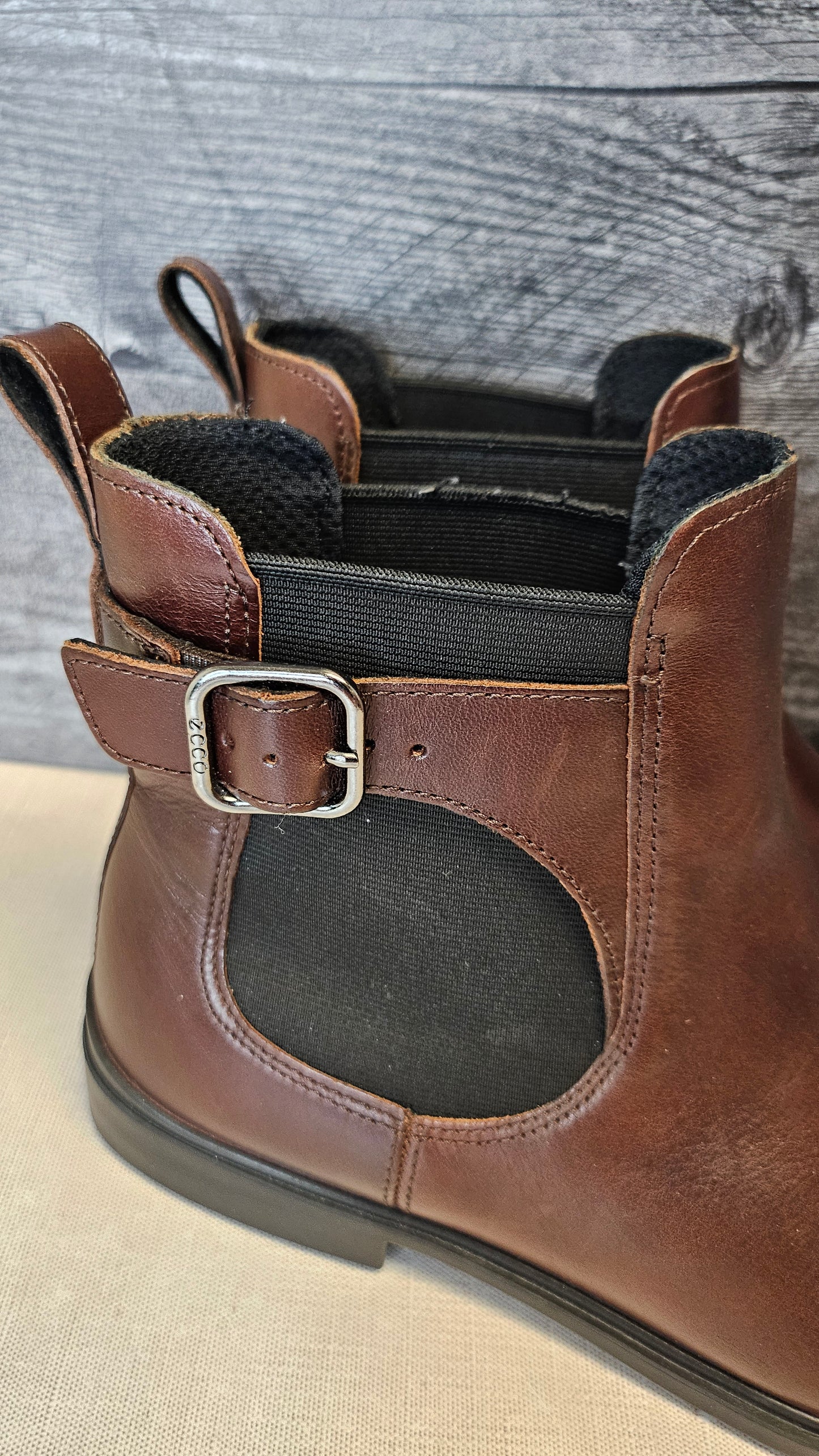 Ecco Brown Dodger Leather Boot (39)