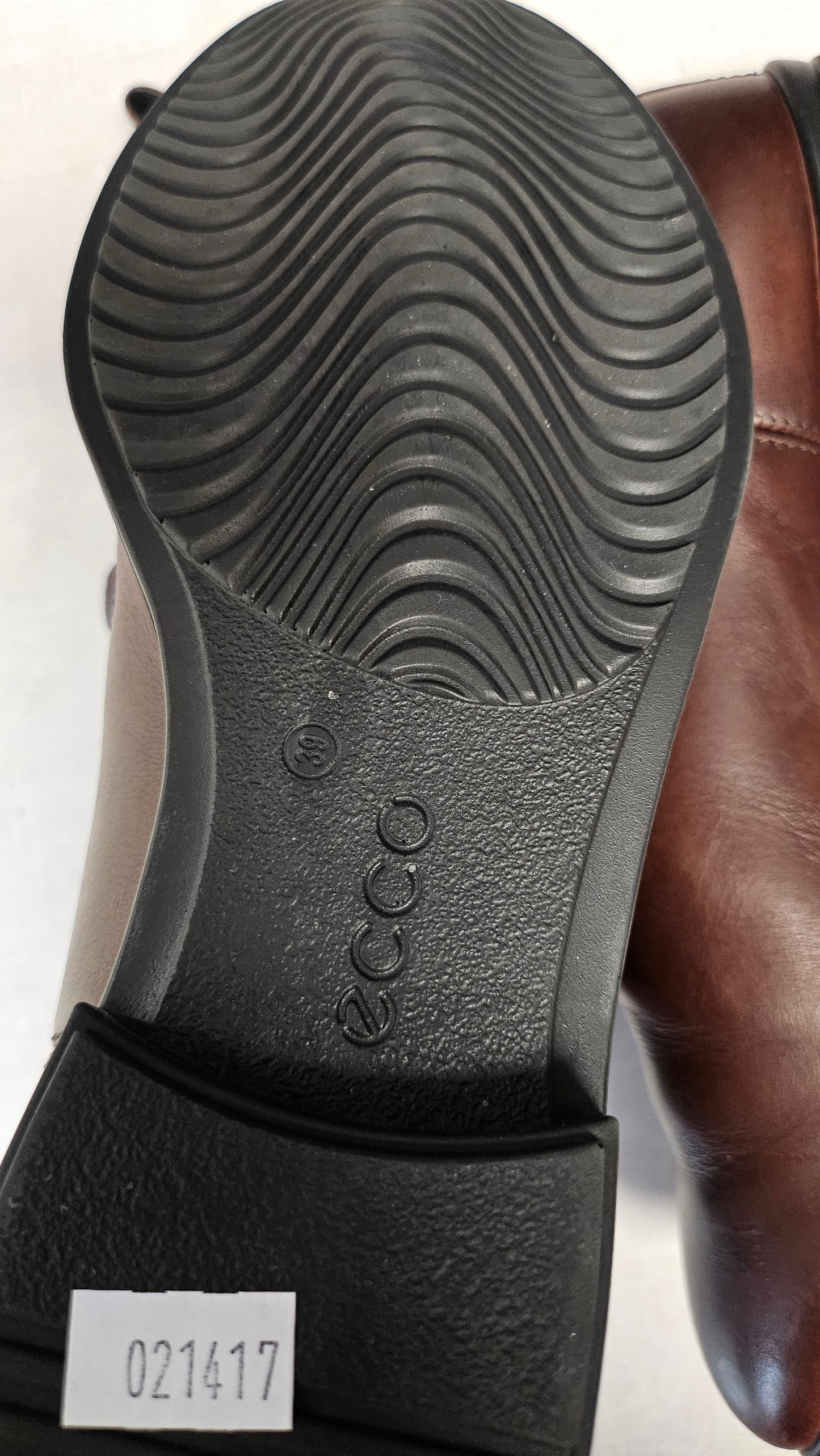 Ecco Brown Dodger Leather Boot (39)