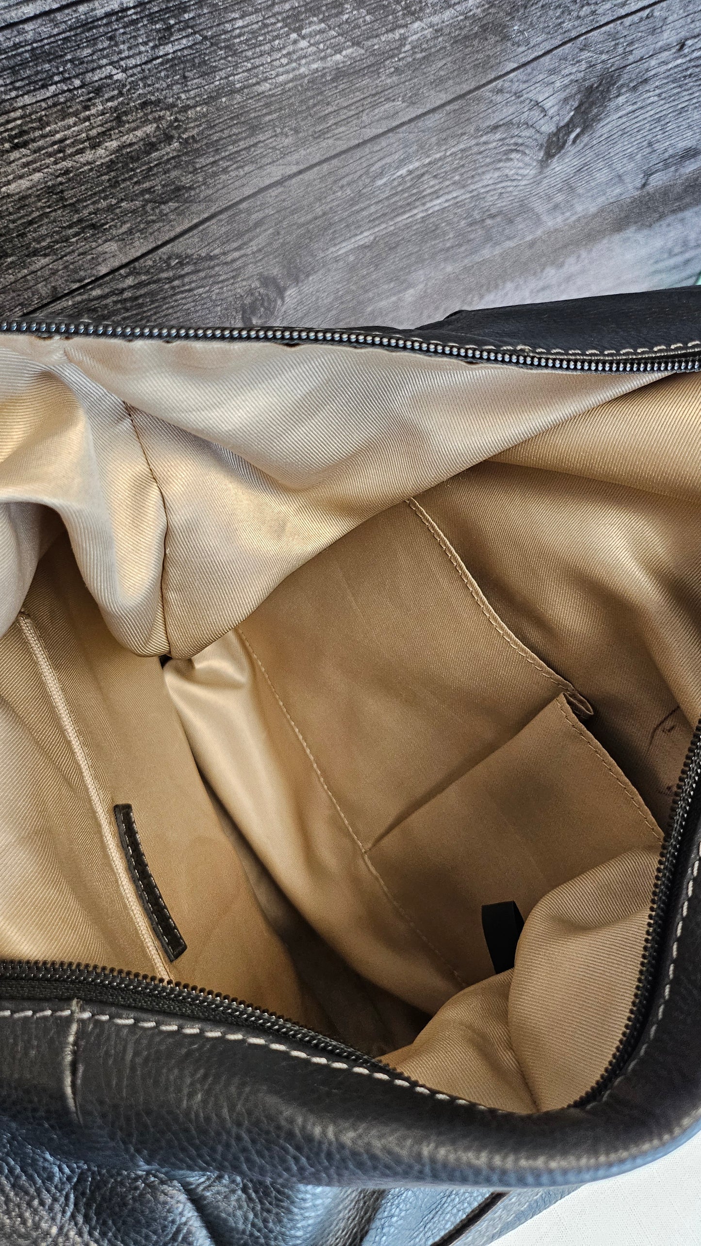 Colorado Charcoal Black Leather BackPack (23cmx28x10)