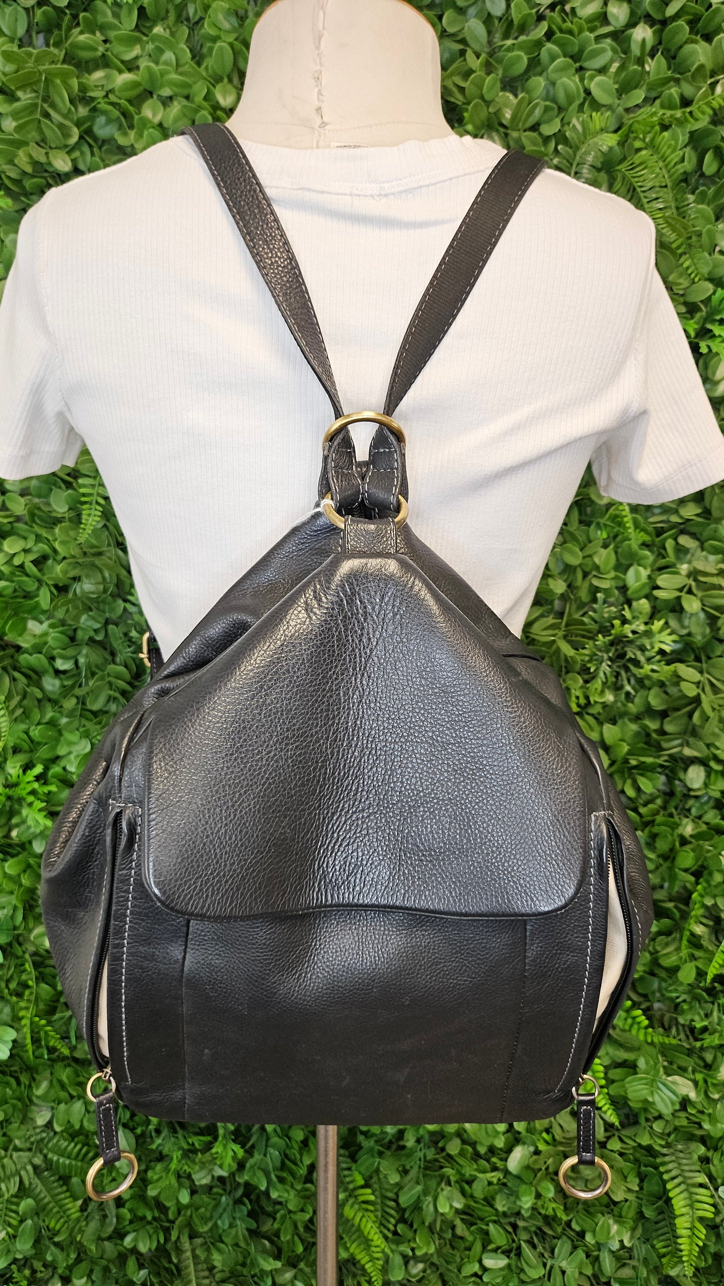 Colorado Charcoal Black Leather BackPack (23cmx28x10)