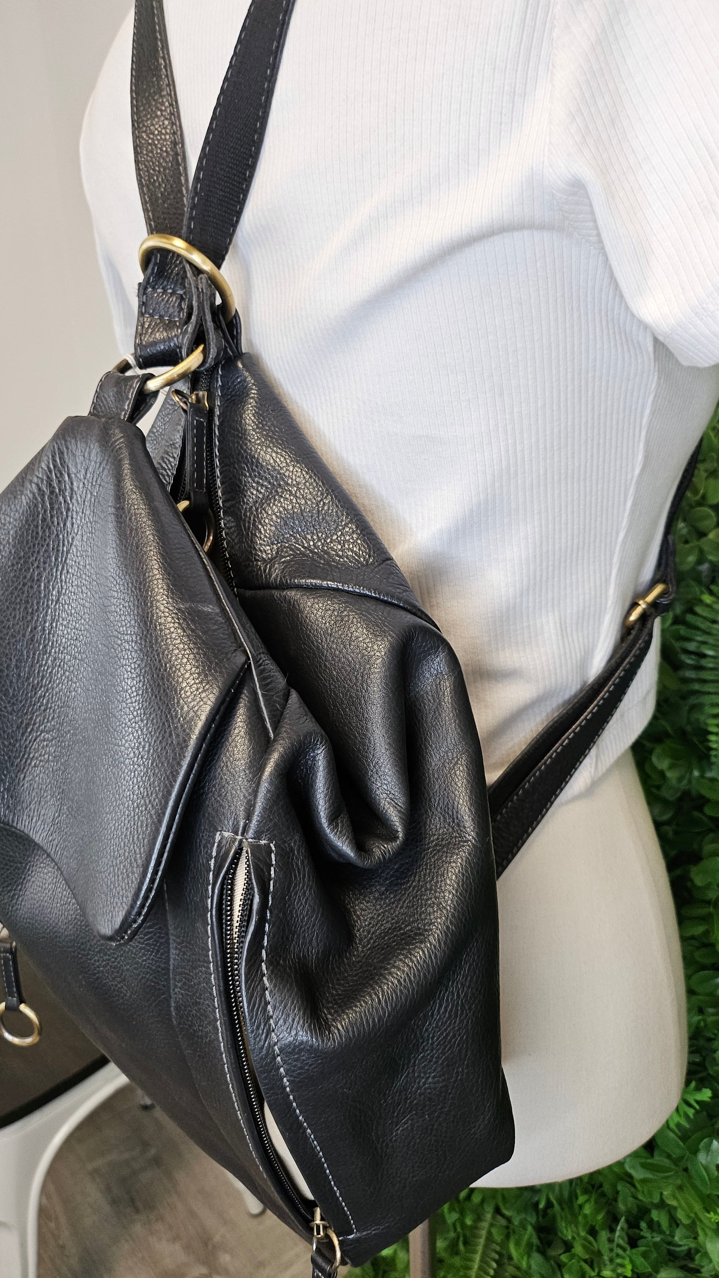 Colorado Charcoal Black Leather BackPack (23cmx28x10)