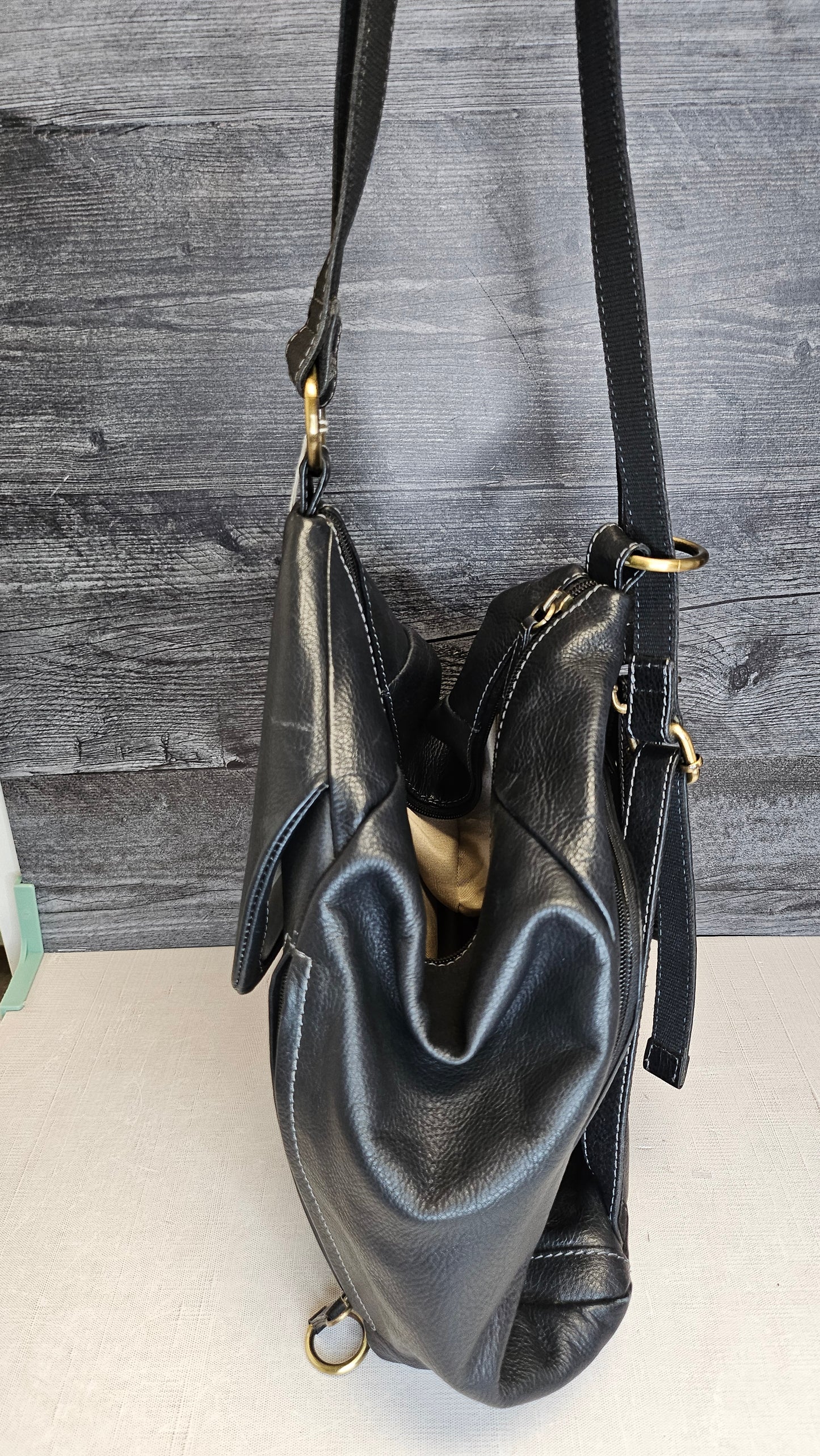 Colorado Charcoal Black Leather BackPack (23cmx28x10)
