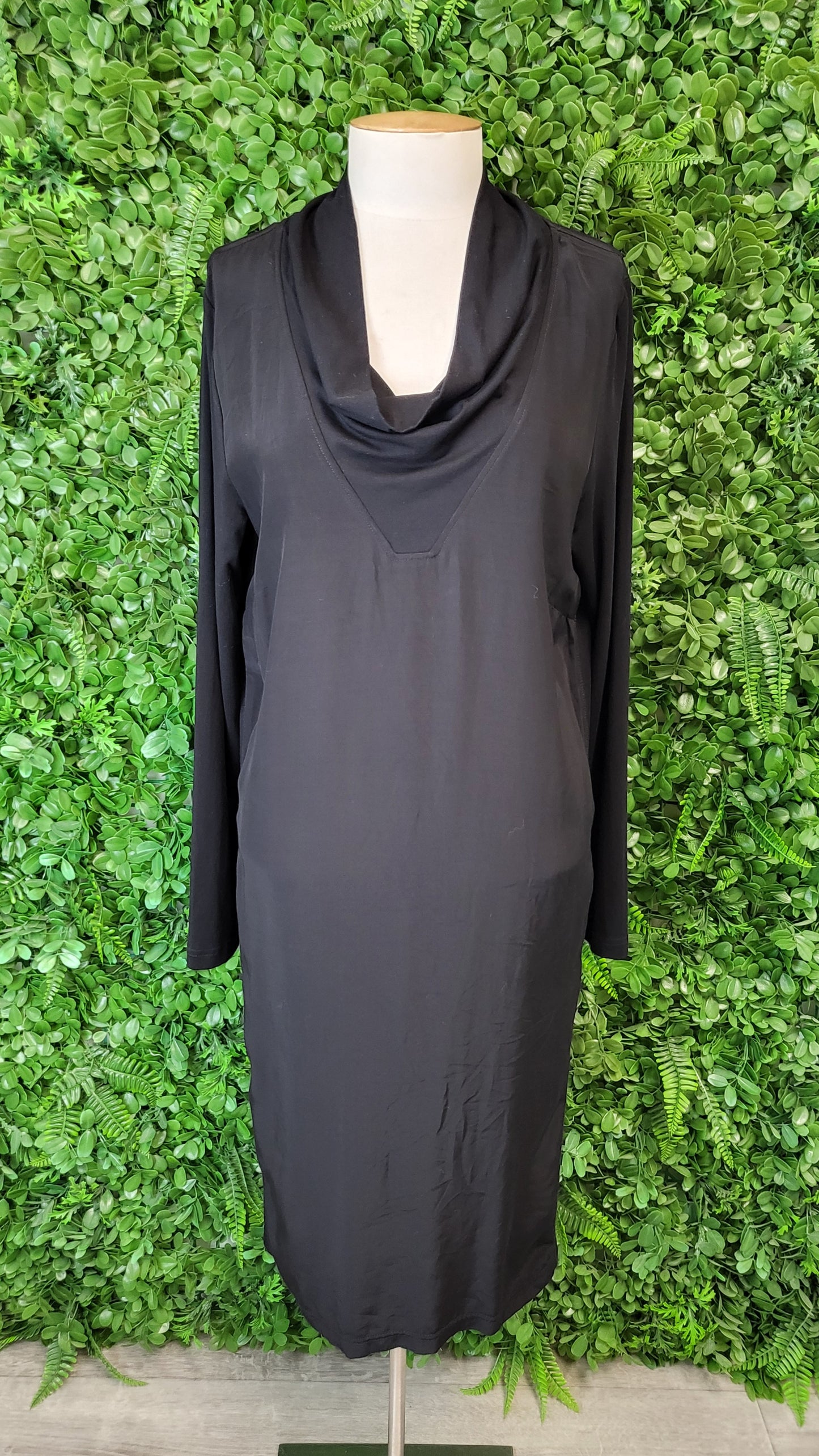 Verge Black Reflect Dress (14)