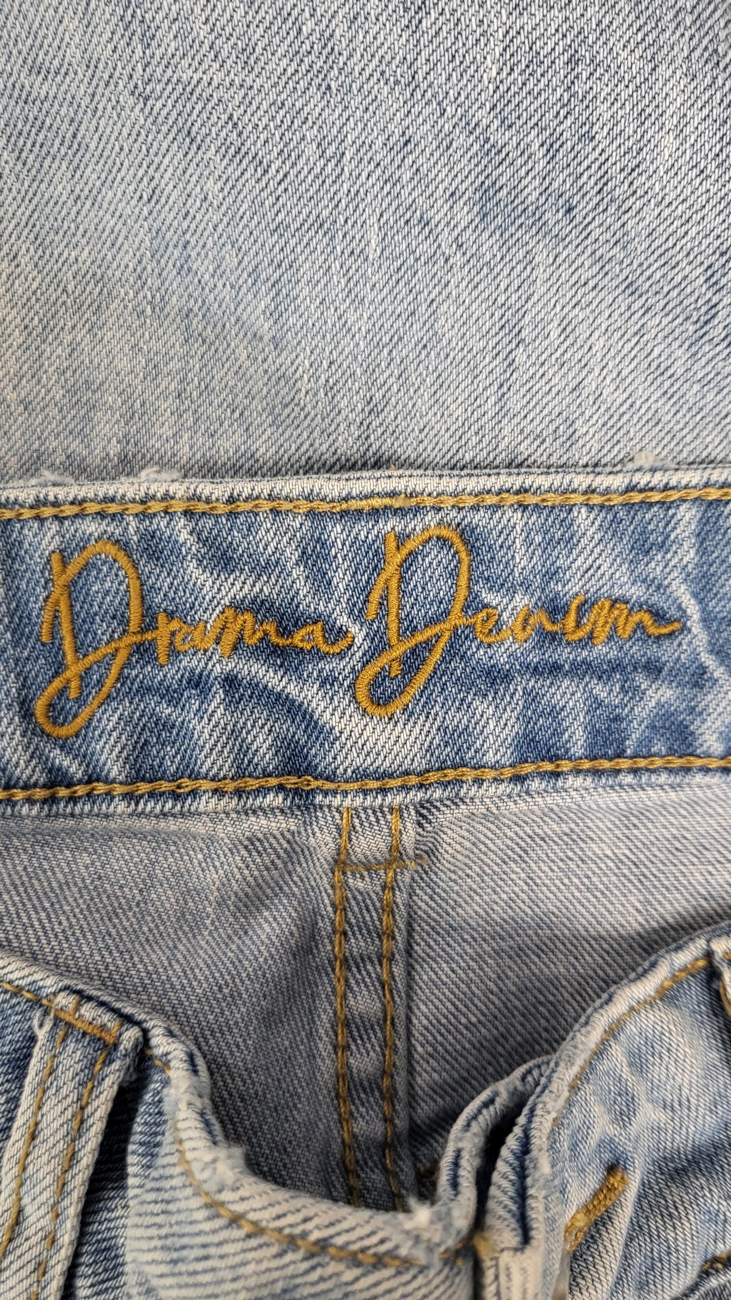 Drama The Label  Lightwash Jeans (10)