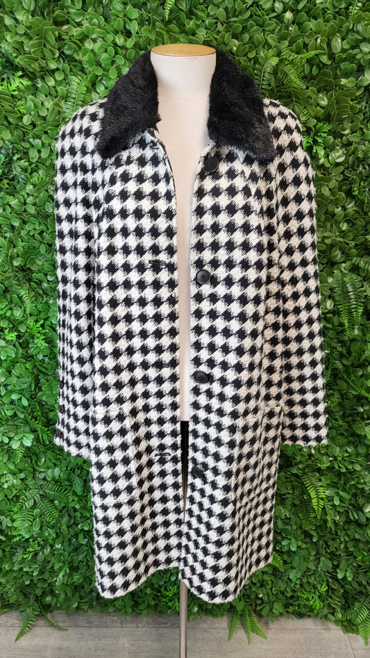 L'officiel Black/Cream Houndstooth Coat (14)