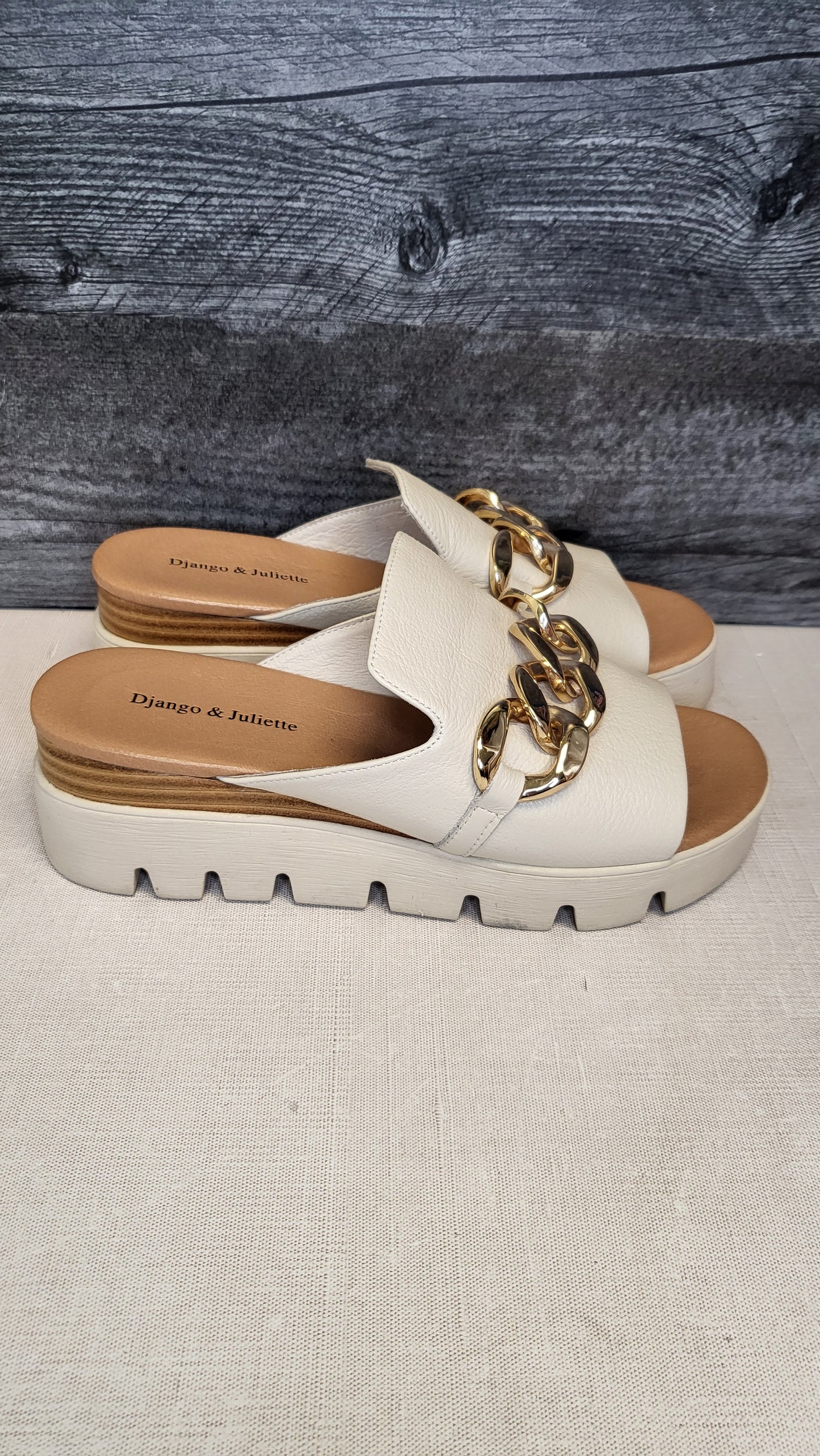 Django & Juliette Cream Platform Slide (37)