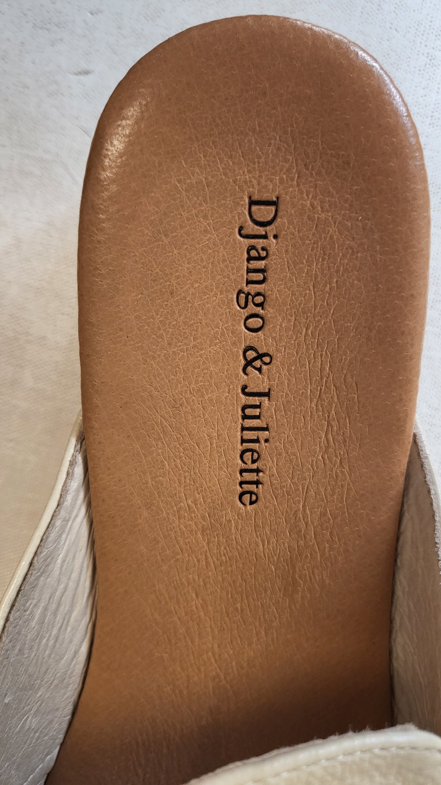 Django & Juliette Cream Platform Slide (37)