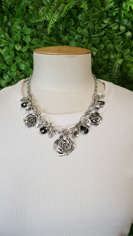 Unknown Silver Rose Necklace