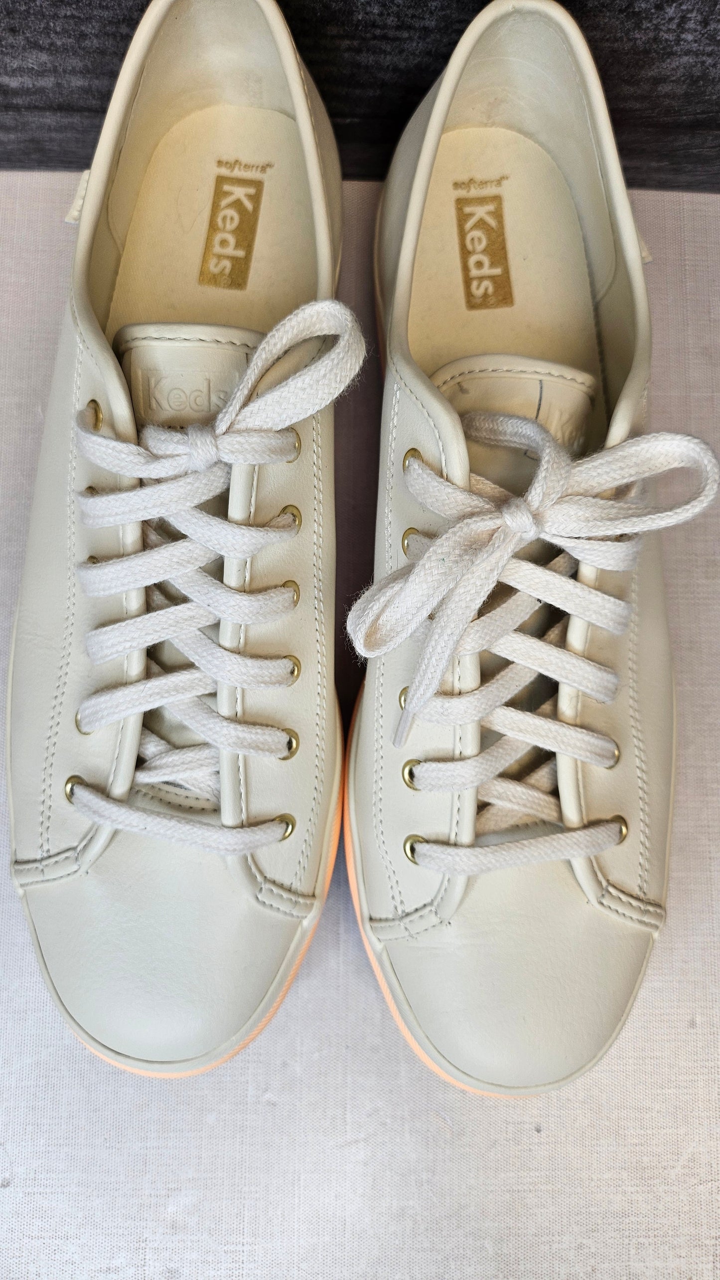 Keds Off White Triple Up Sneaker (42.5)