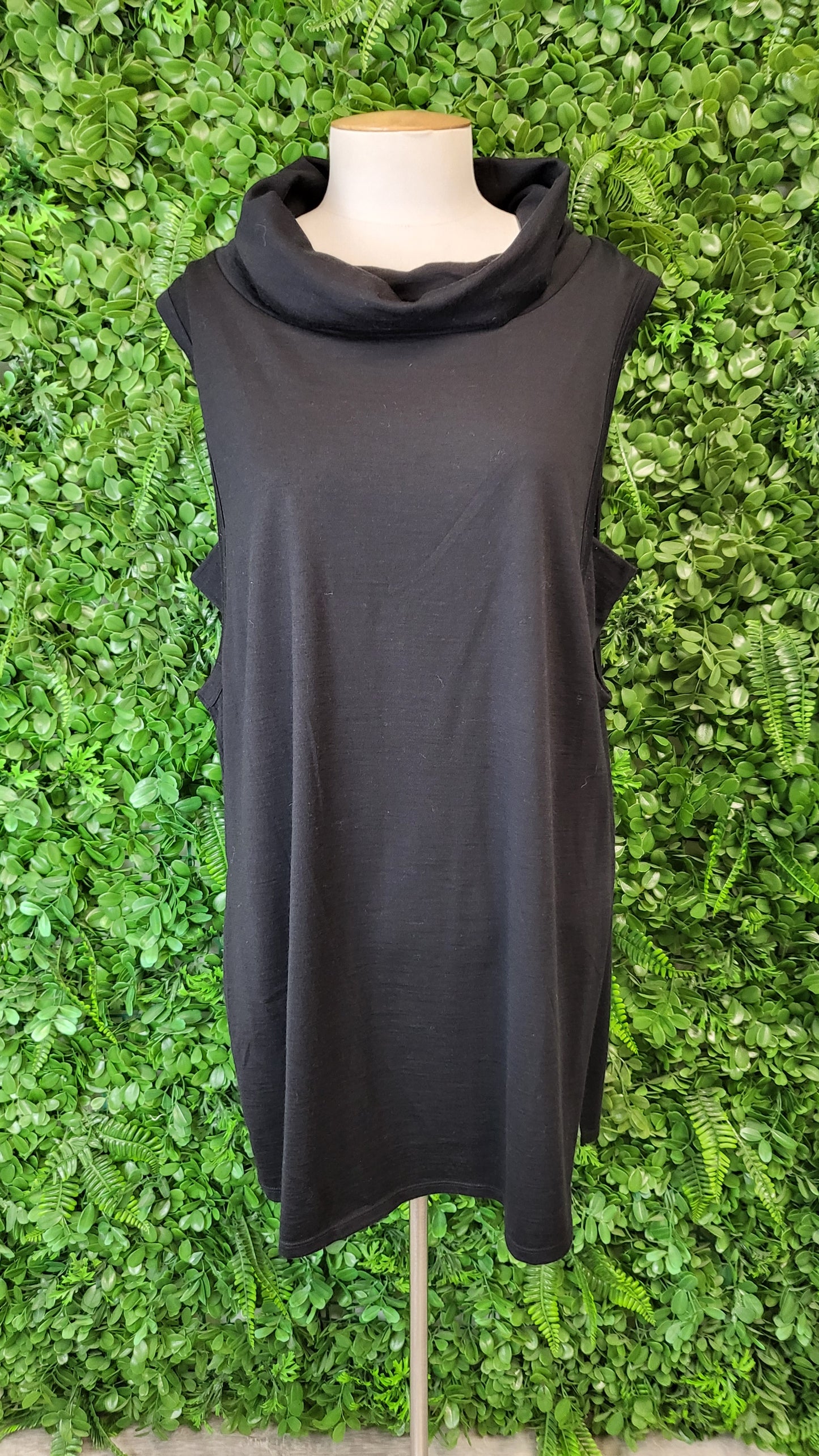 Foil Black Merino Knit Tunic Top (12)