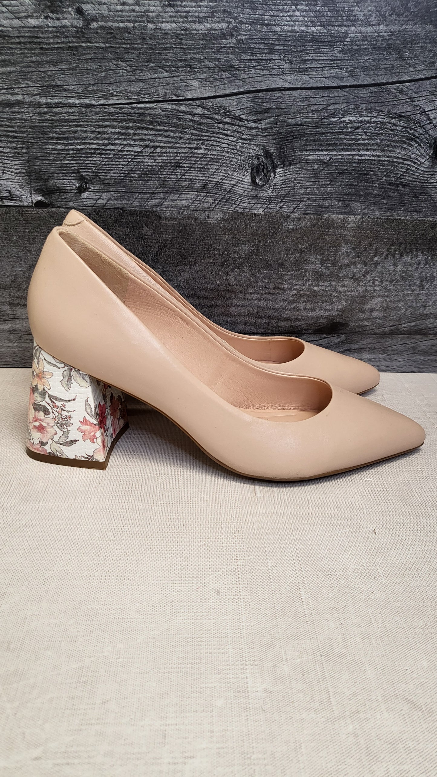 Capelli Rossi Nude Flared Heel As New (38)