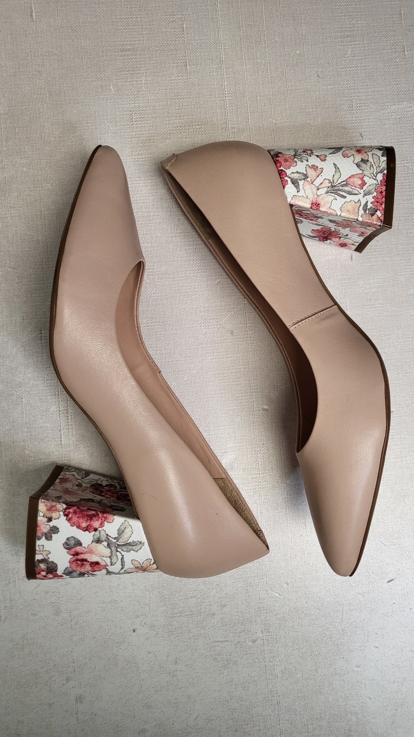 Capelli Rossi Nude Flared Heel As New (38)
