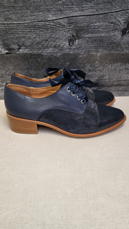 Isabella Anselmi Blue Lace Up Brogue (39)