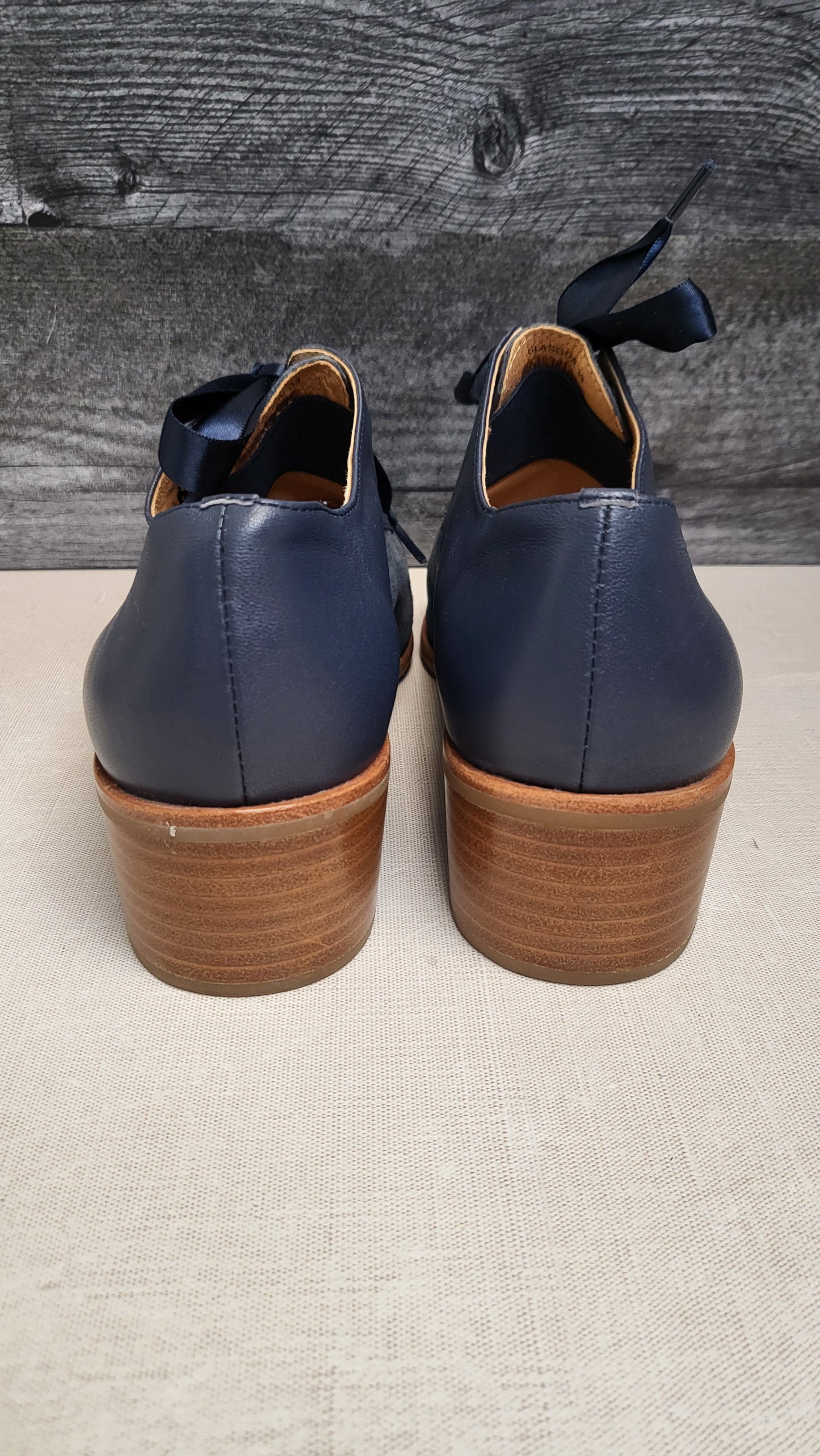 Isabella Anselmi Blue Lace Up Brogue (39)