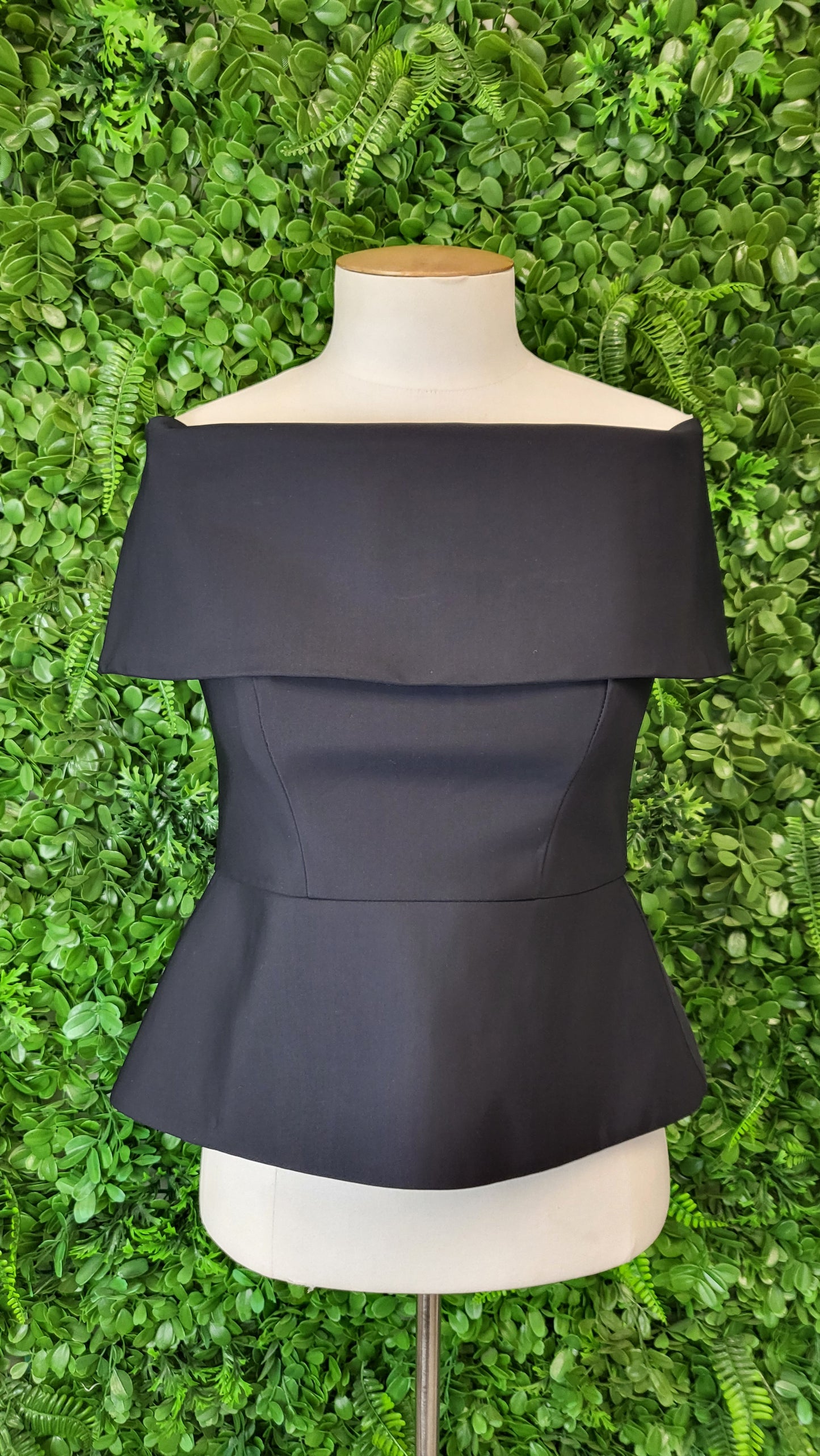 Cue Black Shaped Top (10)