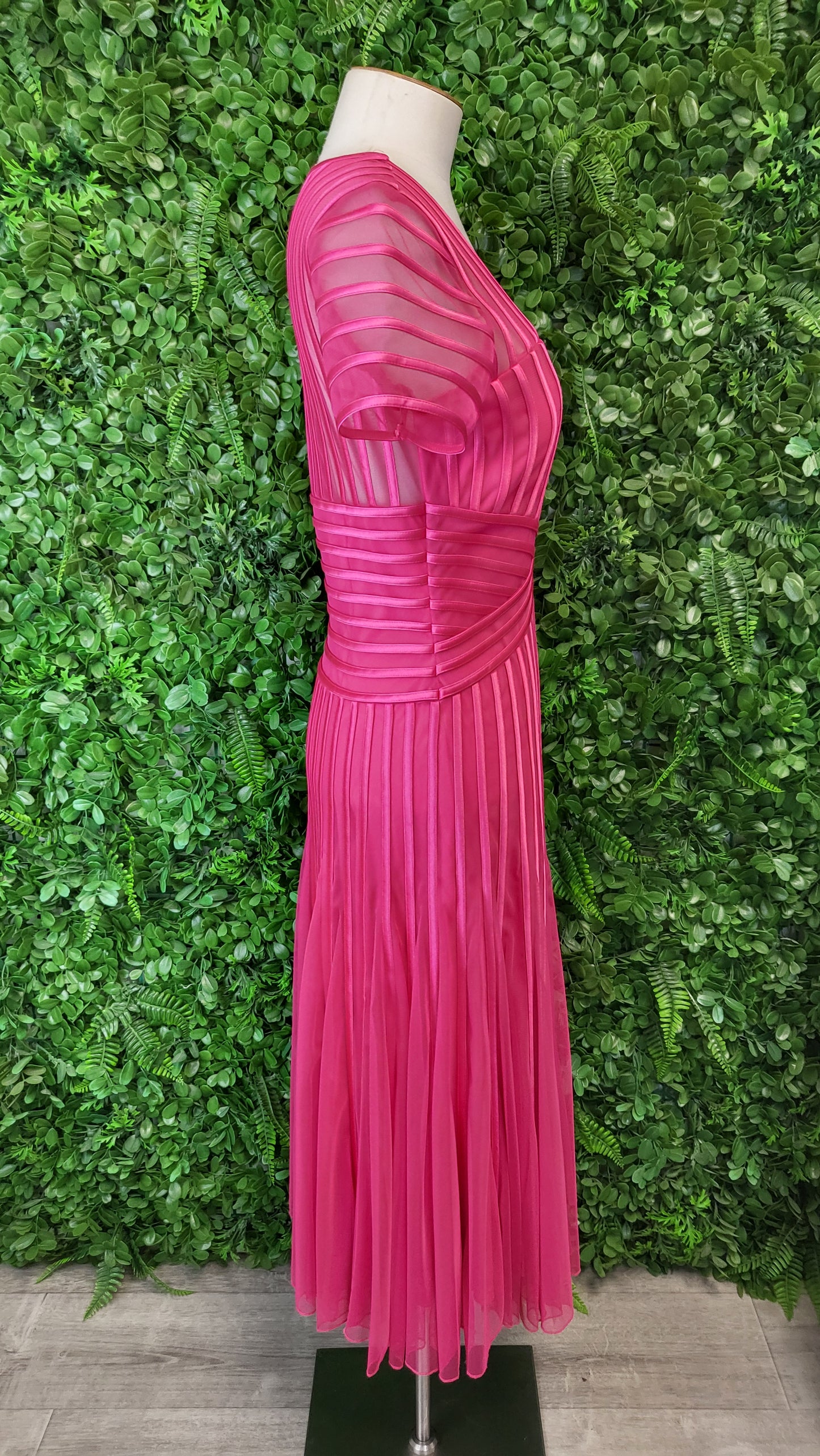 L'officiel Pink Tulle & Pleat Dress BNWT (12)