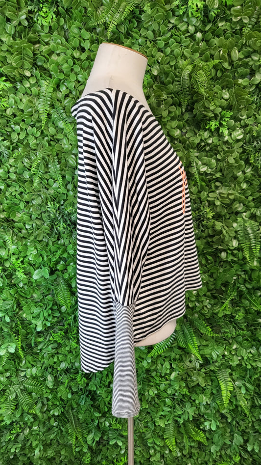 Lounge  by Repertoire B/W Striped Top (14)