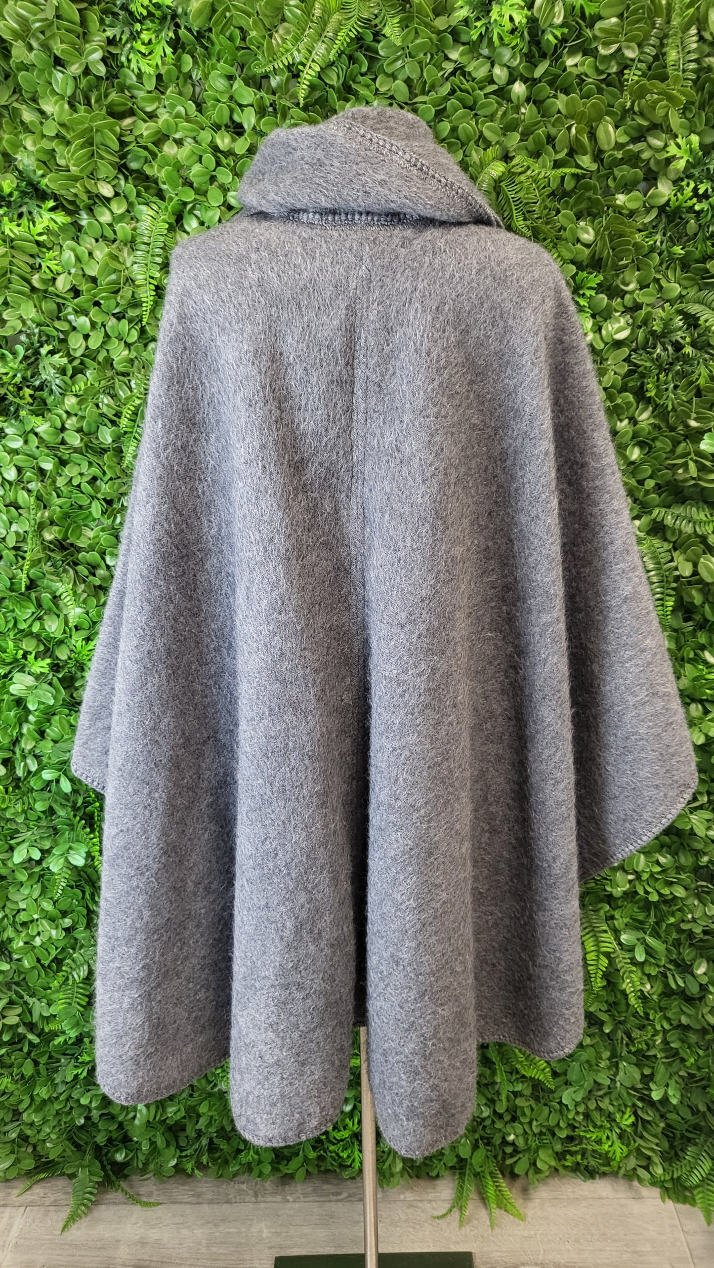 Camargo Grey Alpaca Poncho Cape (OSFM)