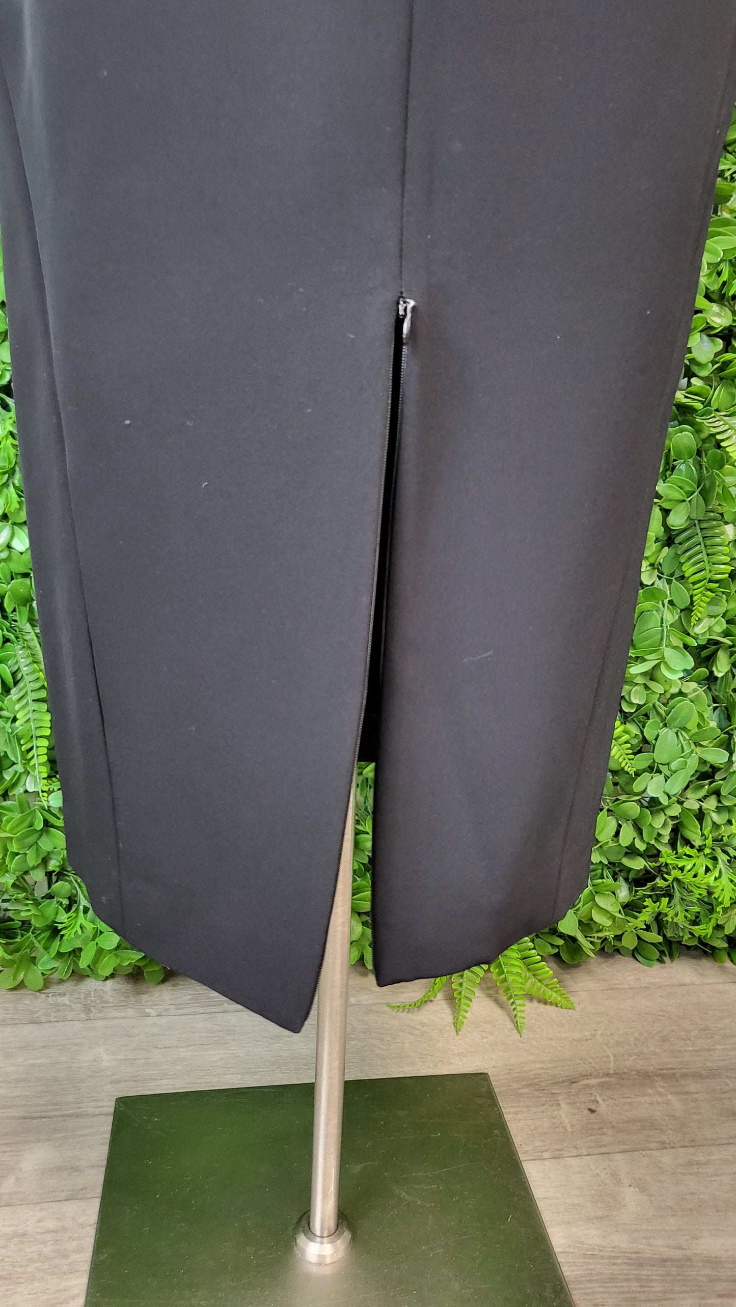 Veronika Maine Black Midi Skirt (10)