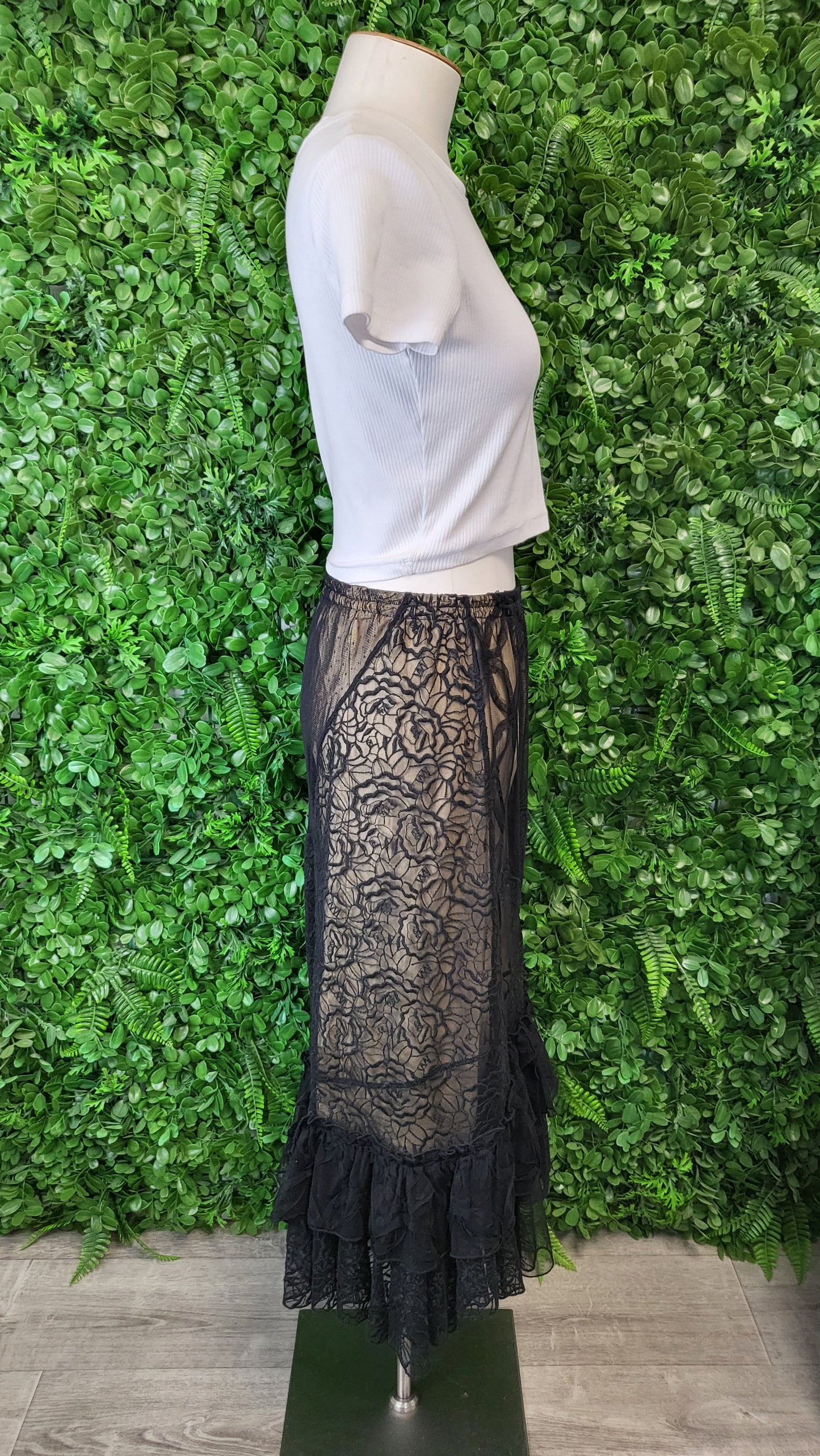 F&I Collection Black Lace Skirt (16)