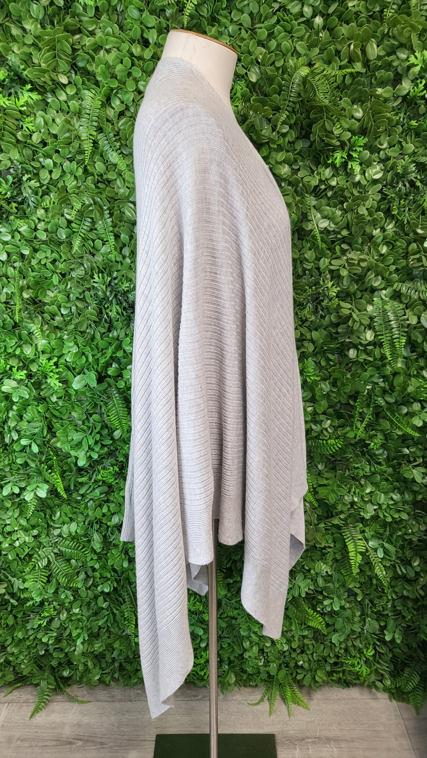 Witchery Grey Poncho Knit (OSFM)