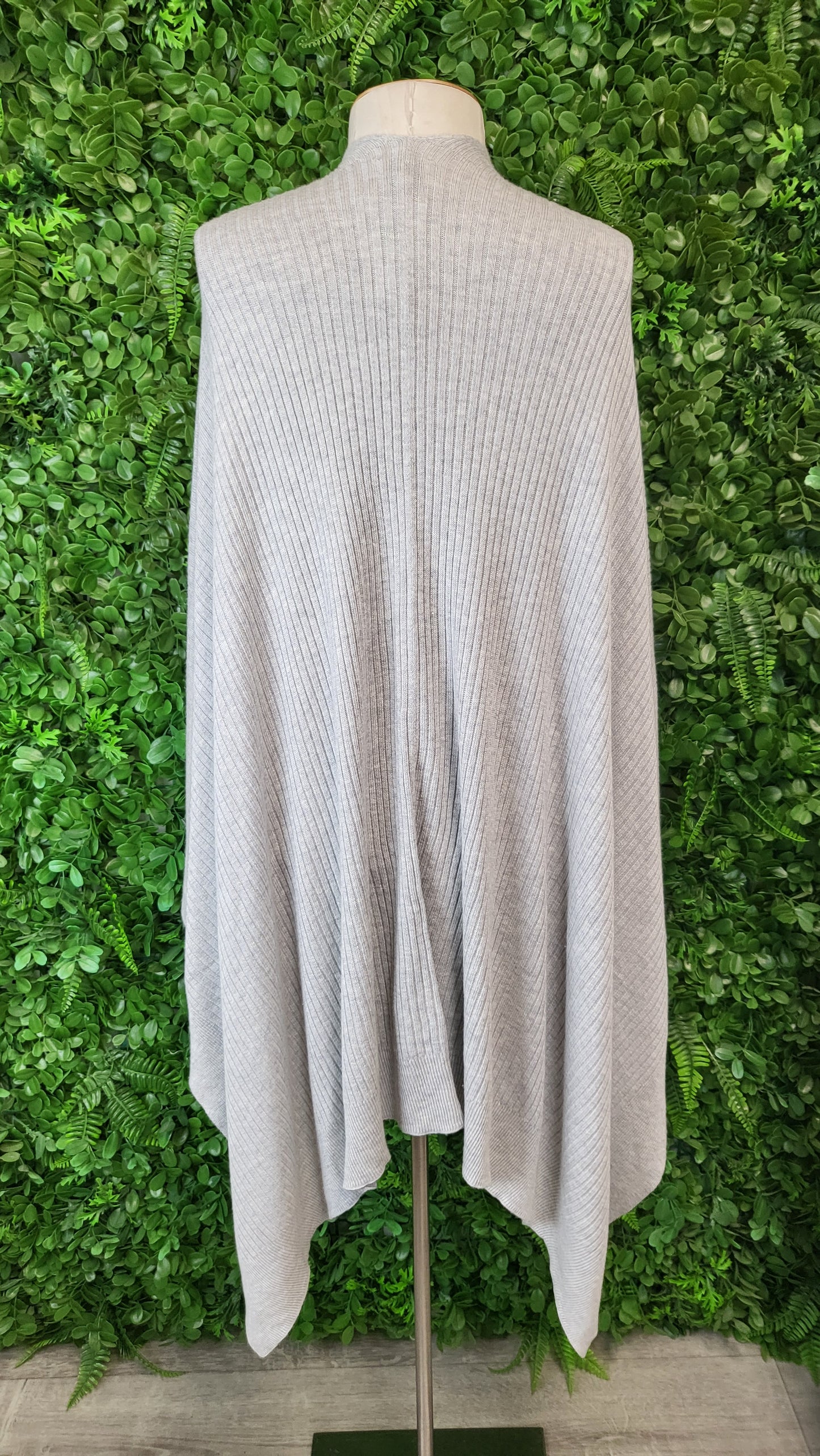Witchery Grey Poncho Knit (OSFM)