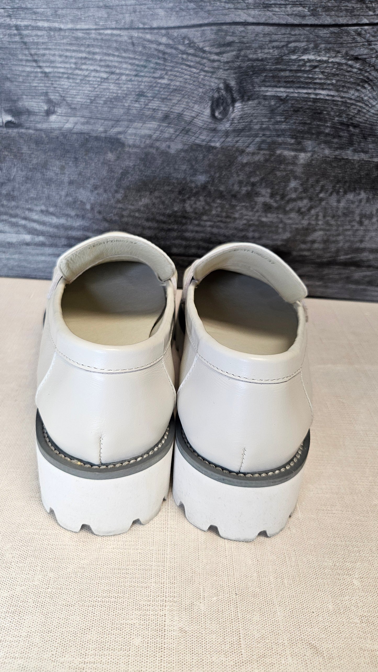 Valdo Stone Loafer As New (37)