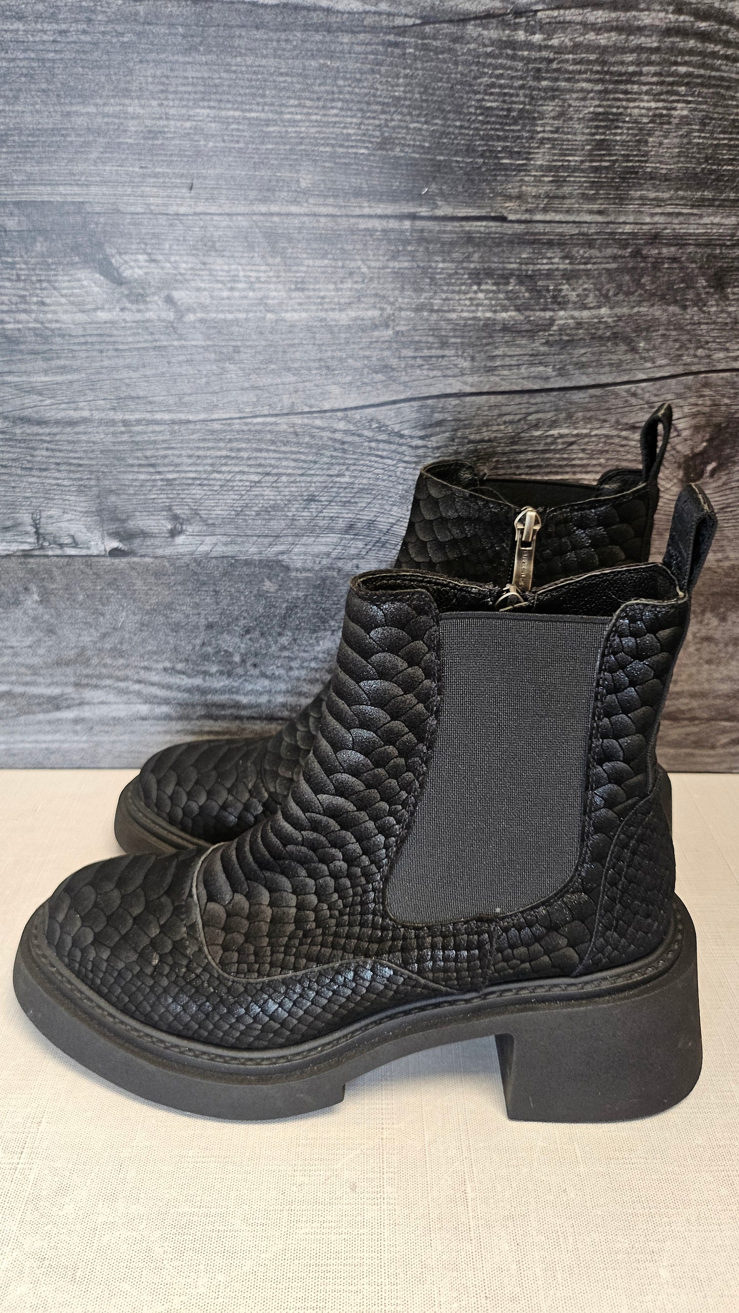 Bresley Black Chunky Leather Boot (38)