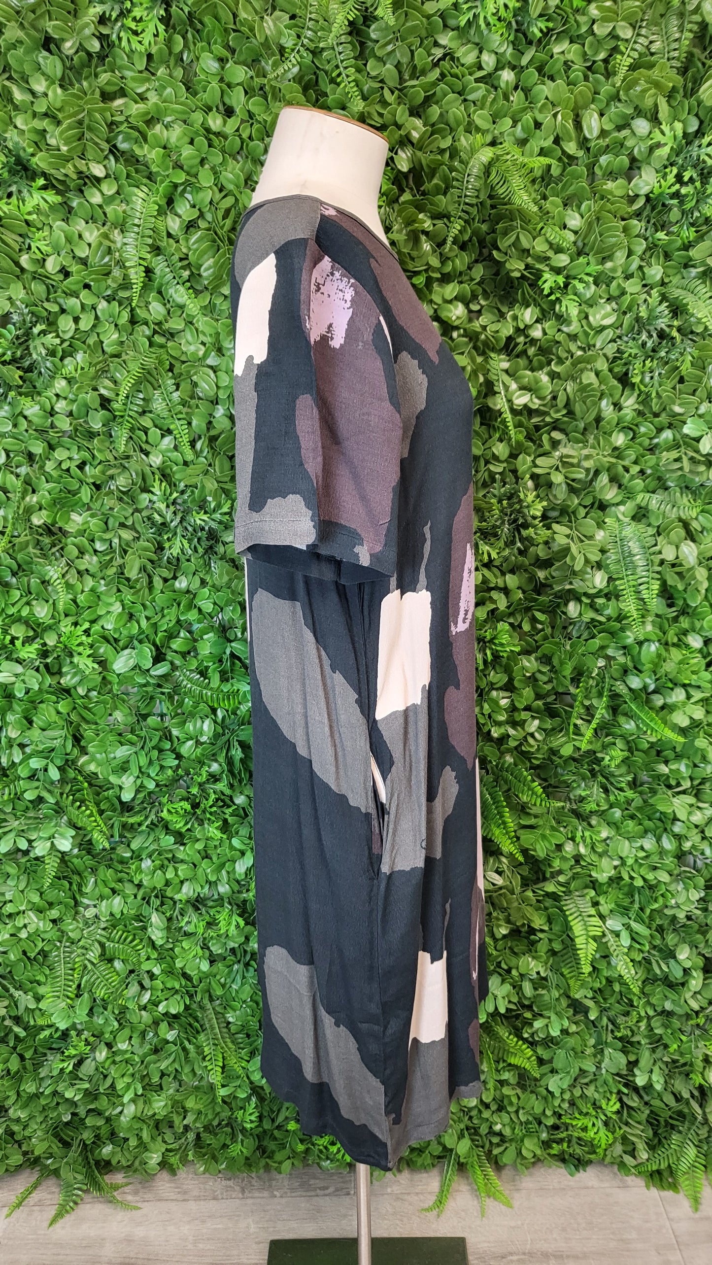 Nyne Abstract Print Dress (12)