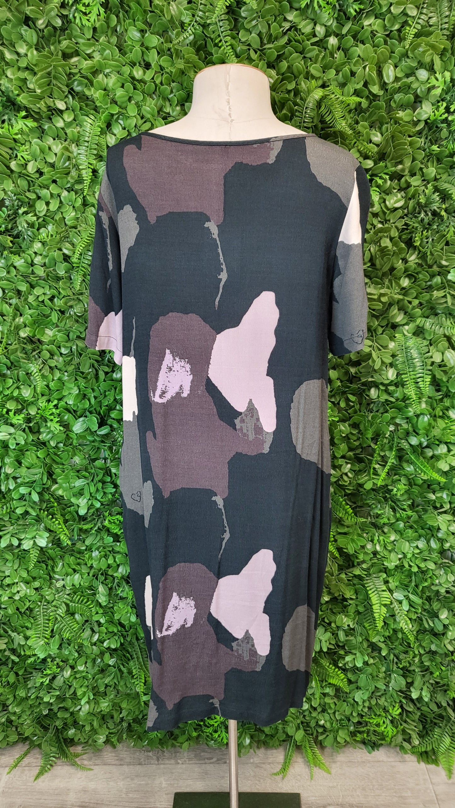 Nyne Abstract Print Dress (12)