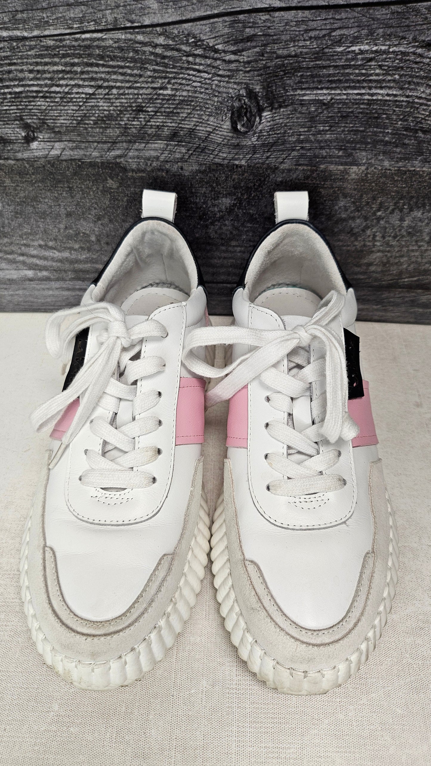 Minx White Leather Racer Sneaker (38)