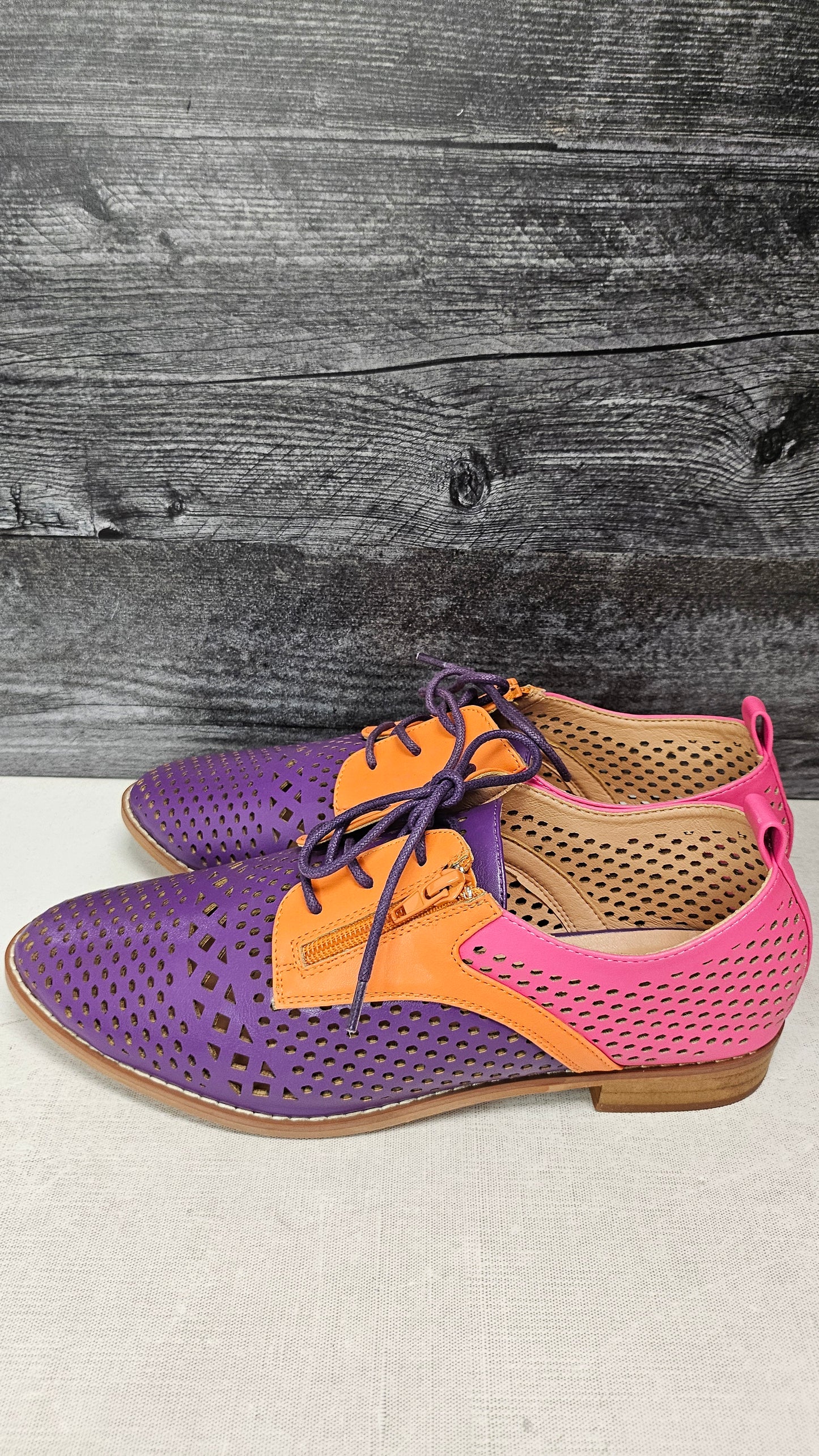 Taking Shape Multi Contrast Shoe (42)