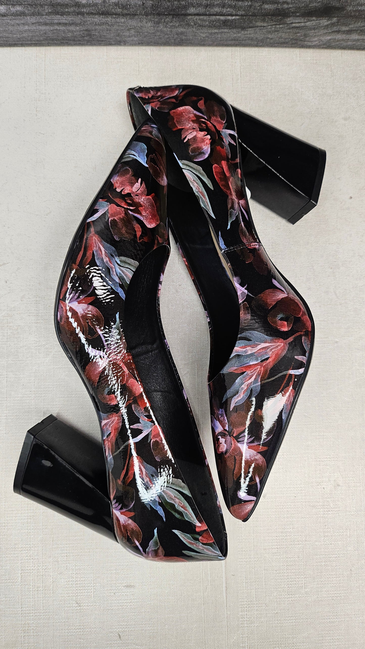 Capelli Rossi Floral Leather Pumps (41)