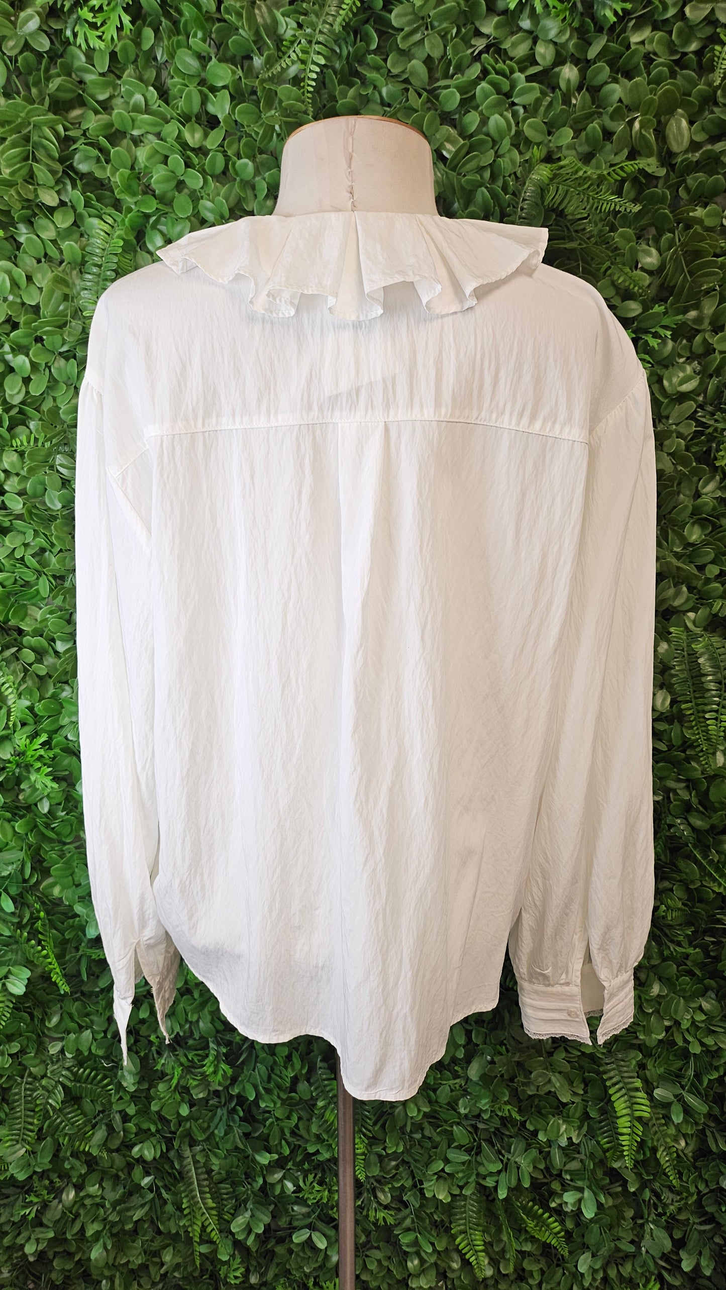 Urban Revivo Ivory Frill Neck Shirt (12)