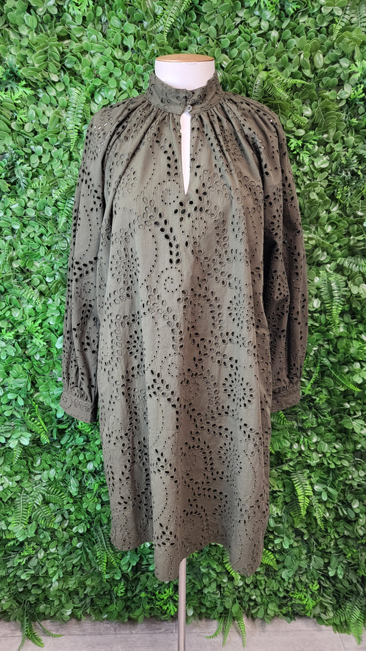 Country Road Olive Lace Dress (10)