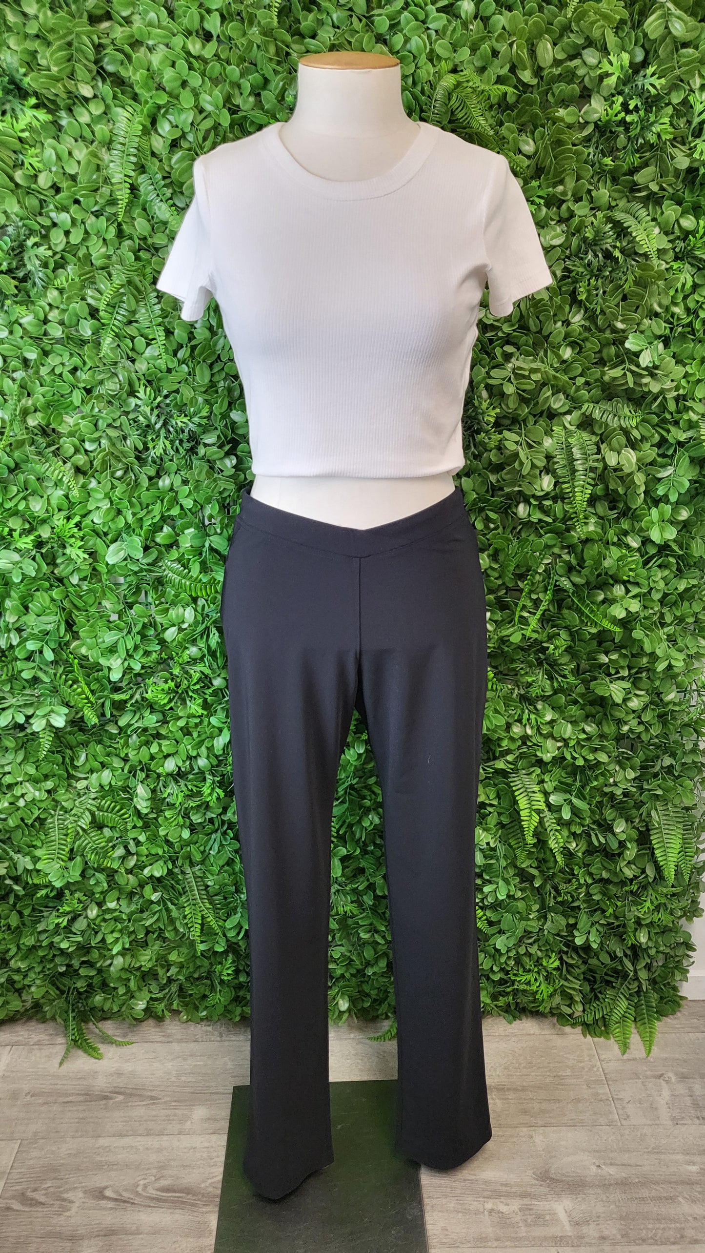 Paula Ryan Black Essential Pant (10-12)