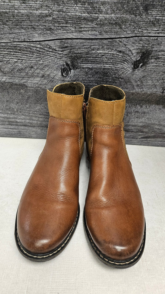 Rieker Tan Ankle Boot (41)