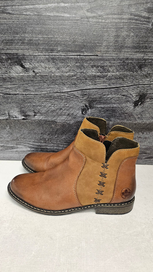 Rieker Tan Ankle Boot (41)