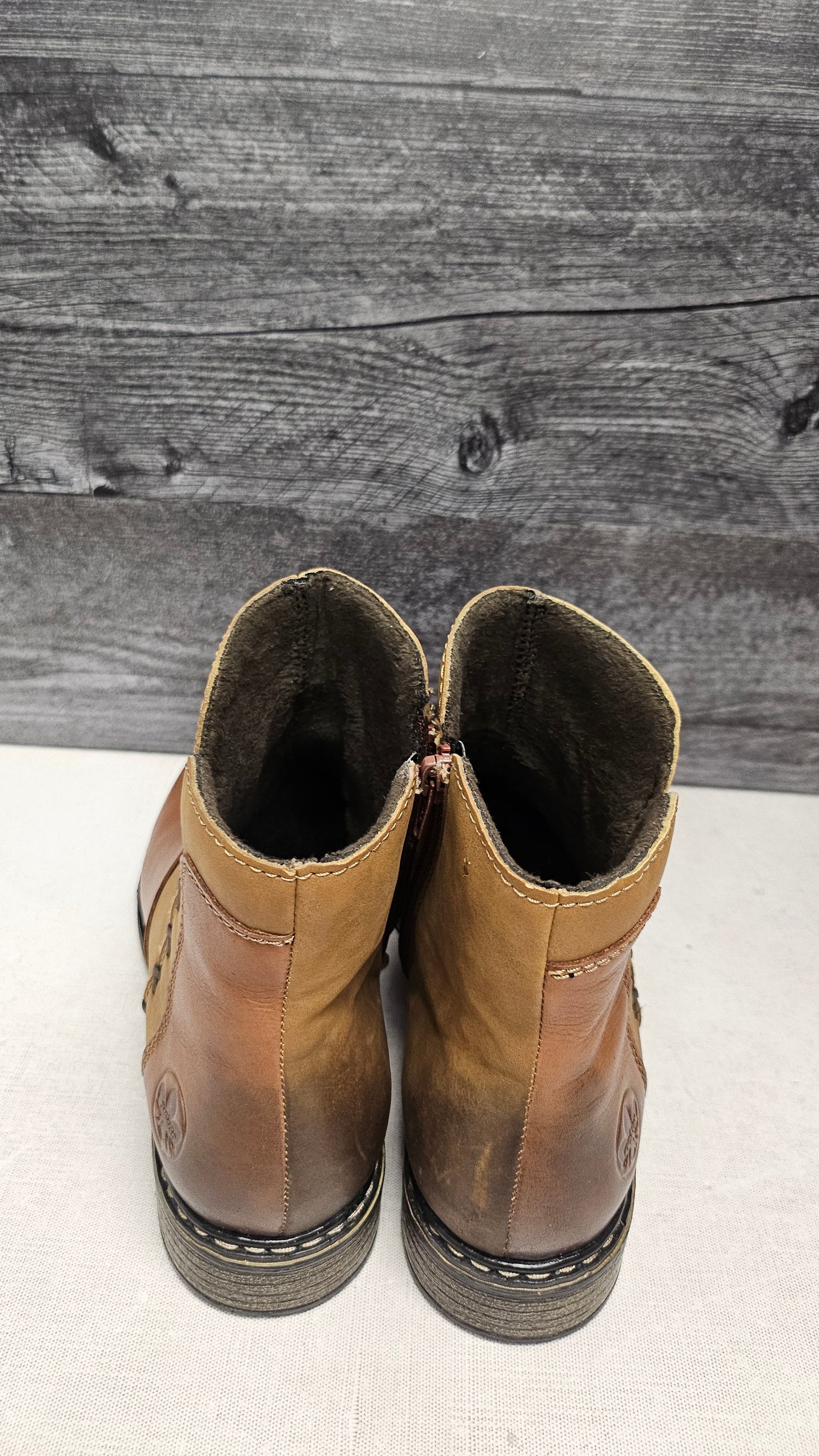 Rieker Tan Ankle Boot (41)