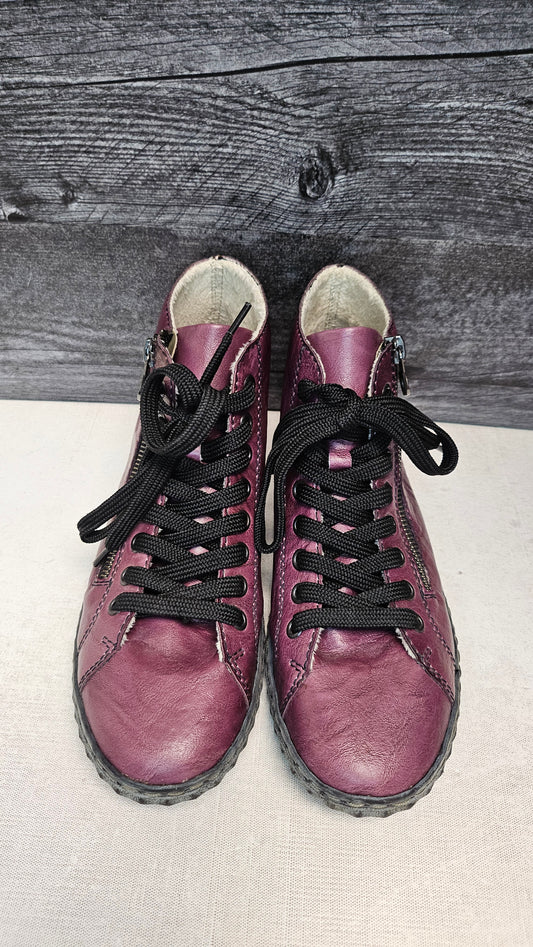 Rieker Plum Leather Bootie (39)