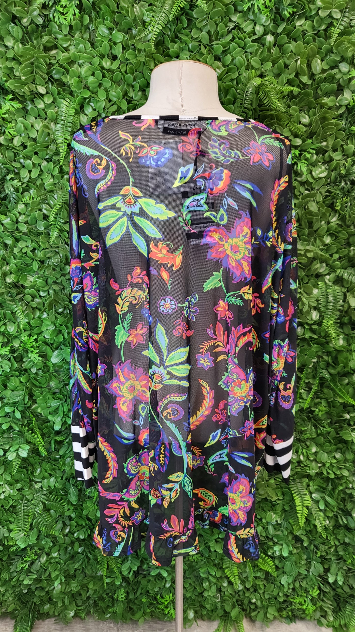 Ts Floral Mesh Days Top BNWT (18-20)