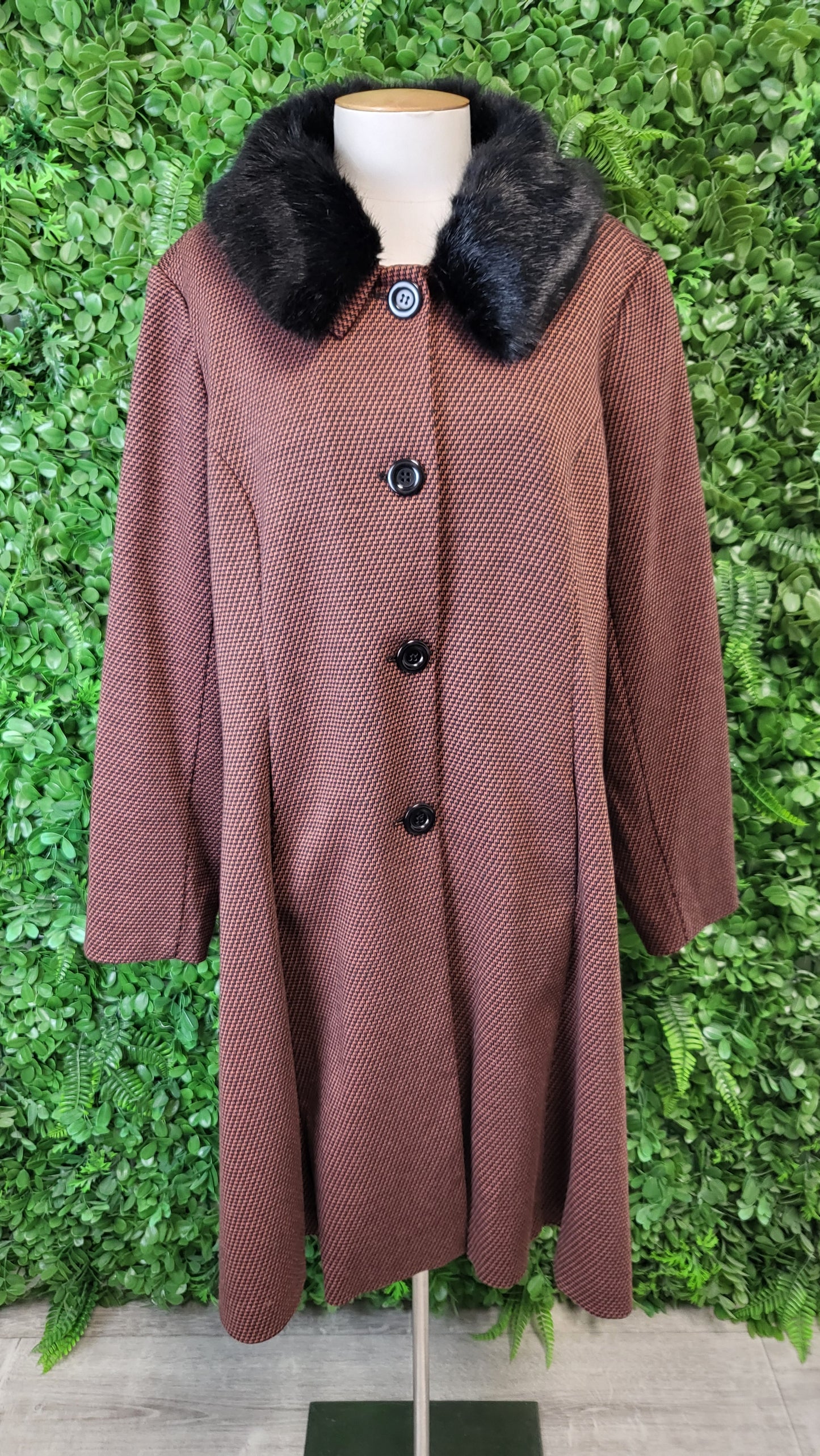 Studio Curve Choc/Black Twill Coat (20)