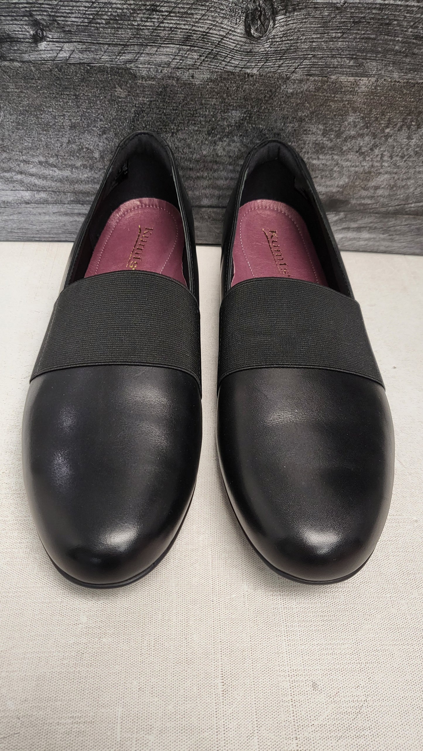 Kumfs Black Leather Slip-On Shoe (42)