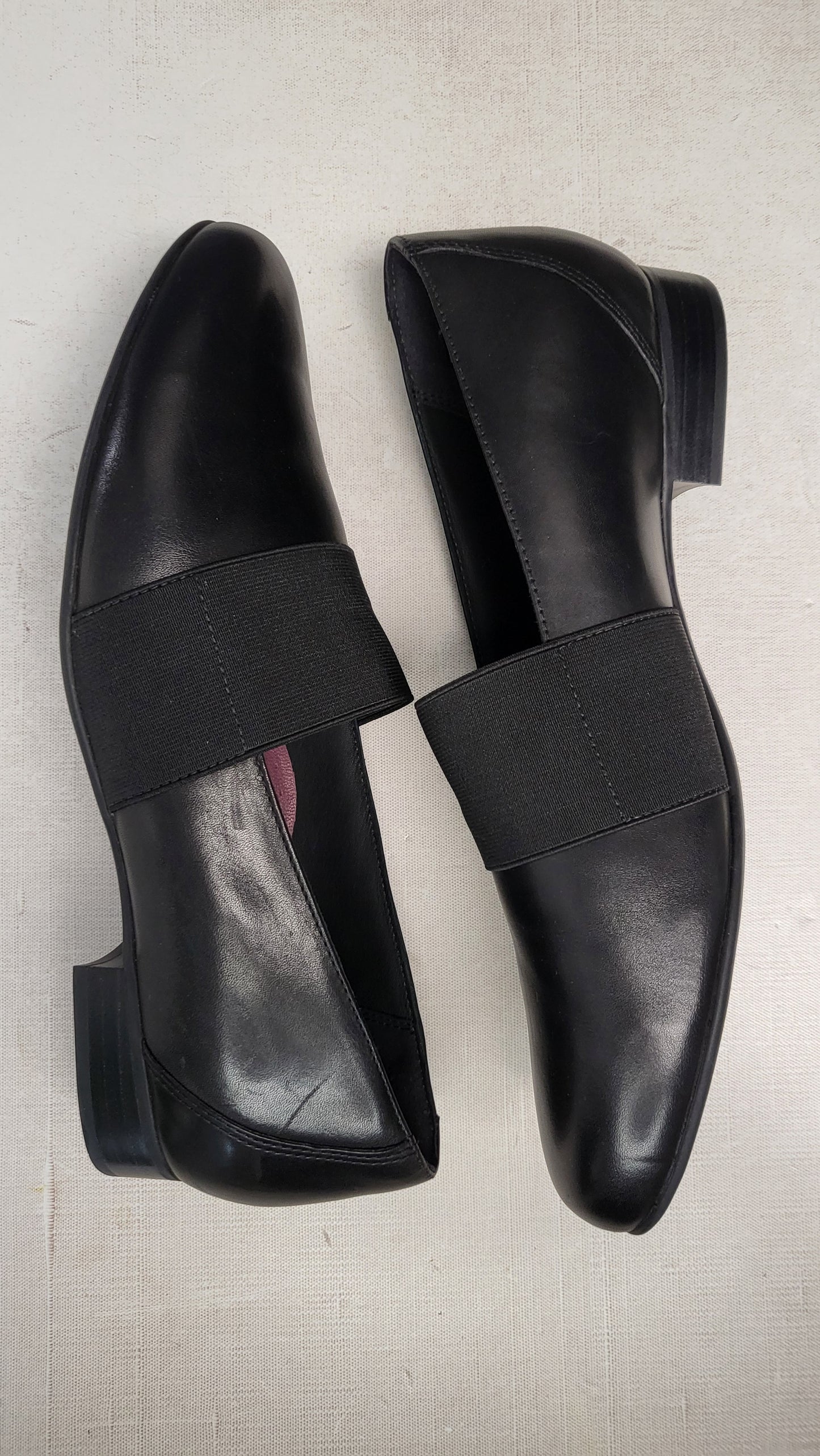 Kumfs Black Leather Slip-On Shoe (42)