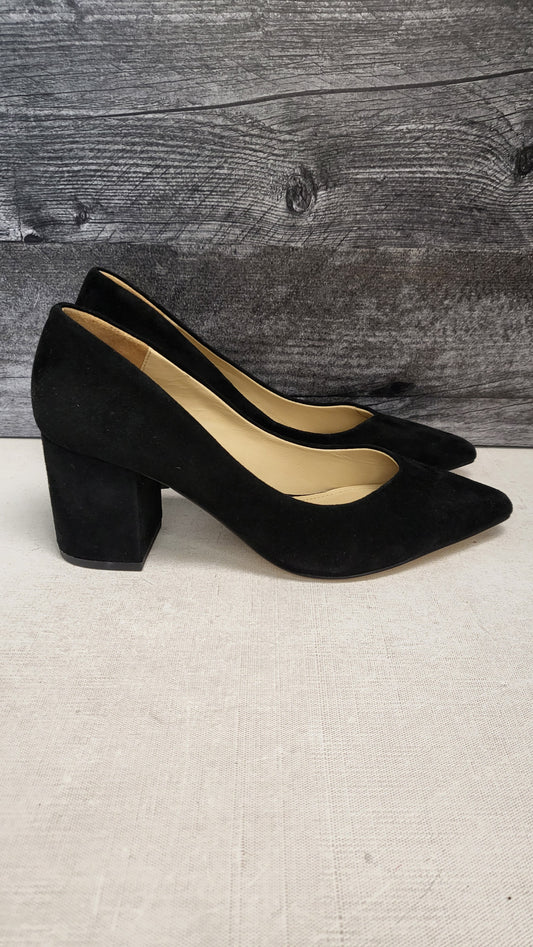 Country Road Black Suede Heel (36)