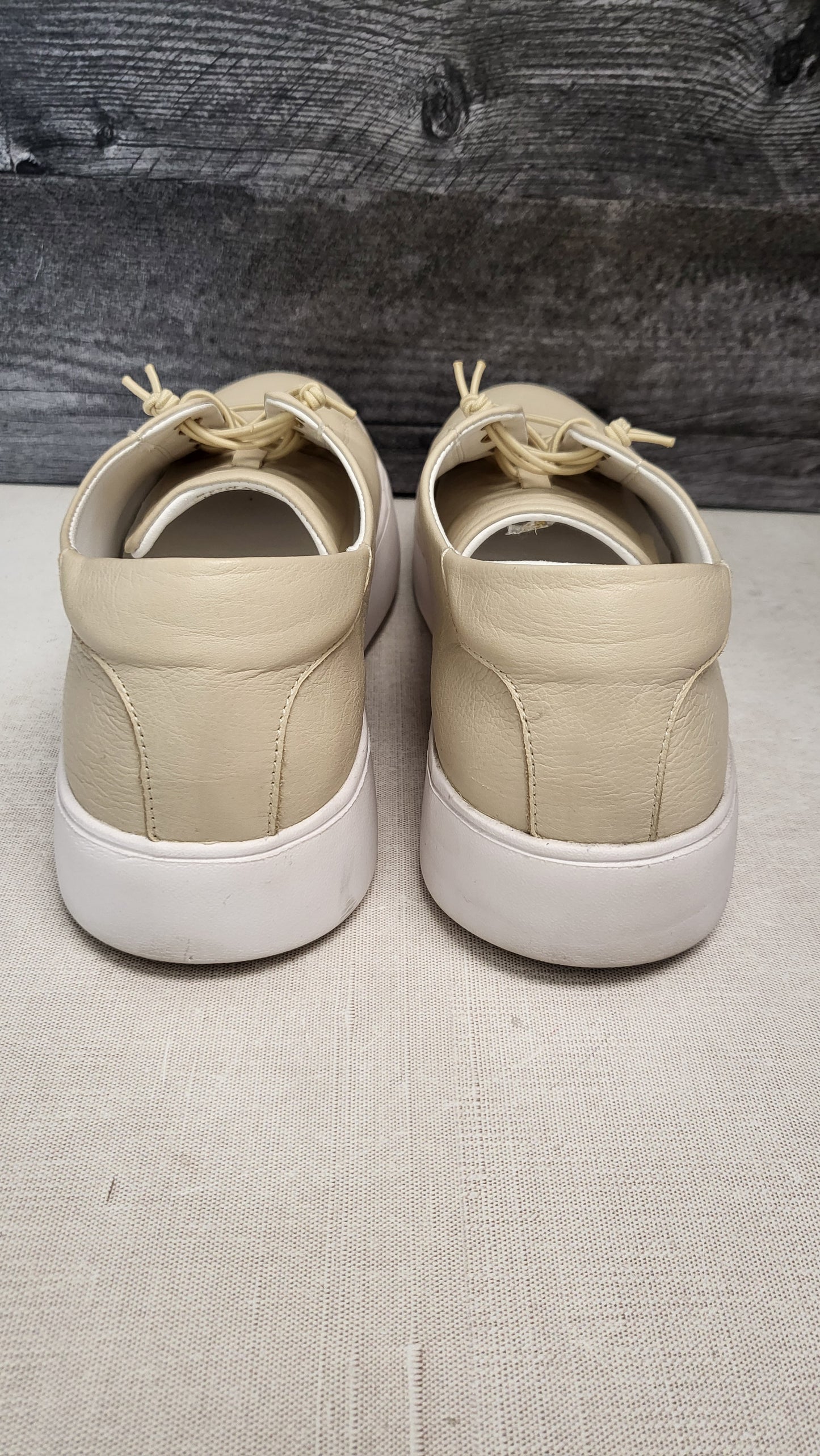 Rilassare Taupe Leather Sneaker (42)