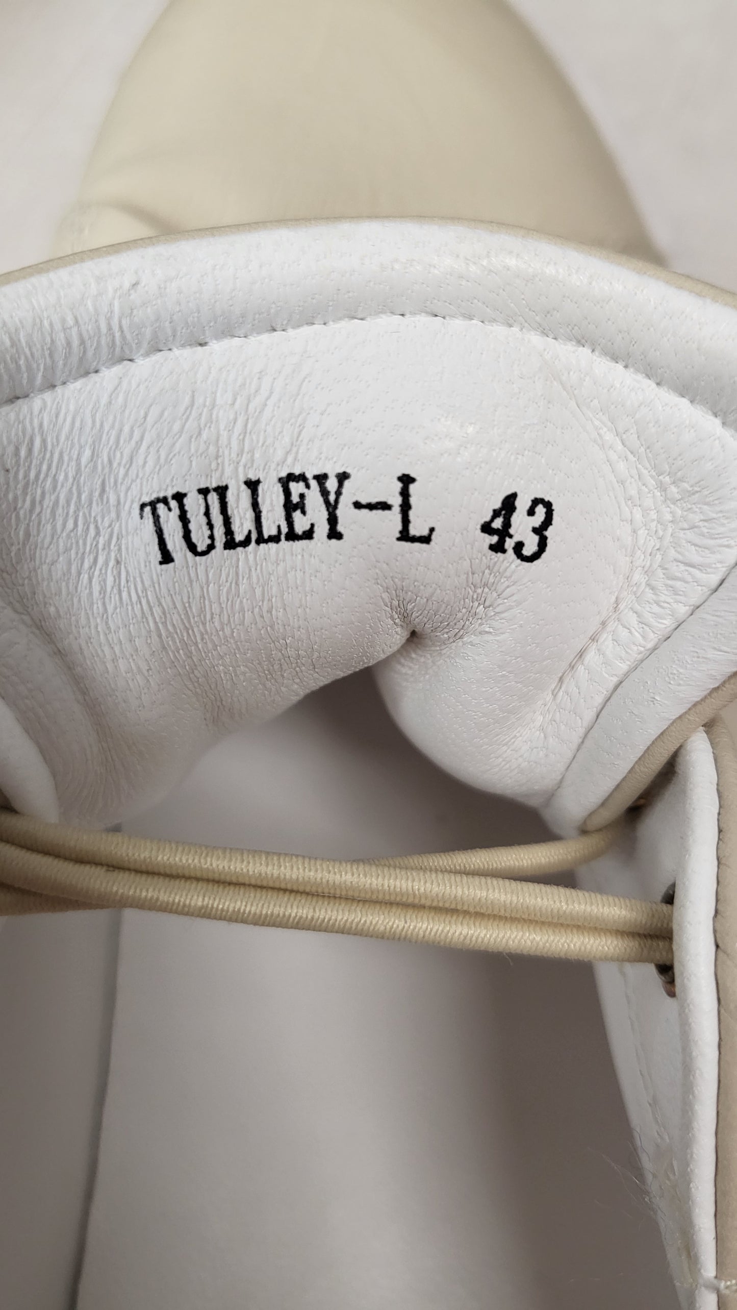 Rilassare Taupe Leather Sneaker (42)